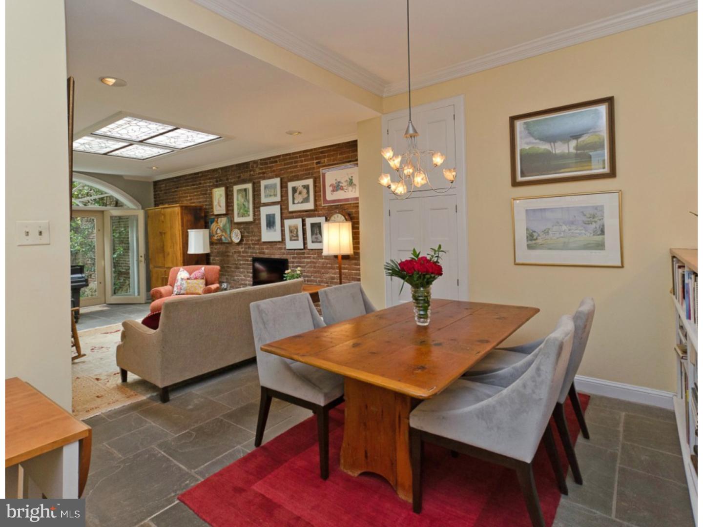 SOCIETY HILL - Residential