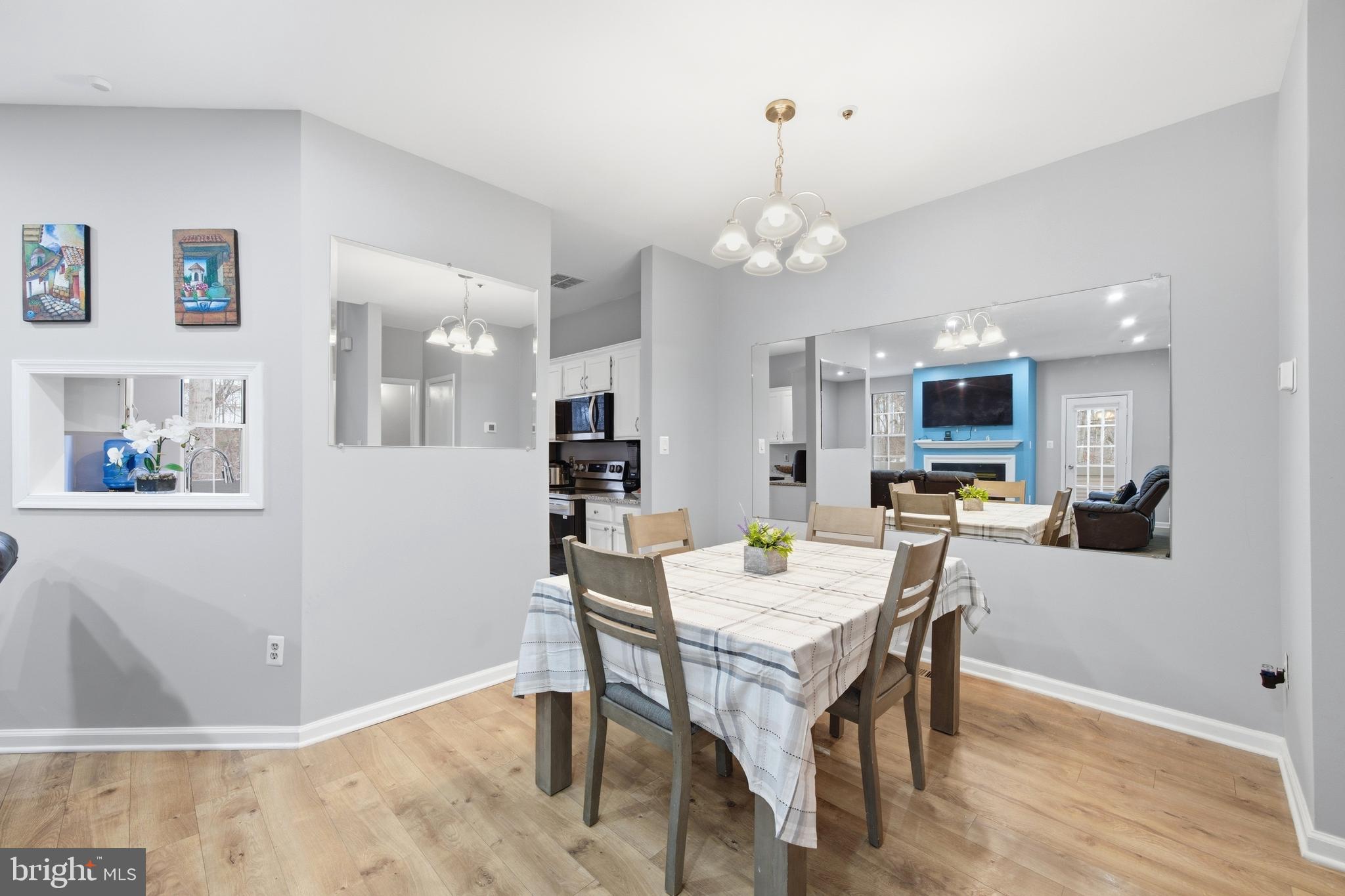 FOREST BROOKE - Residential