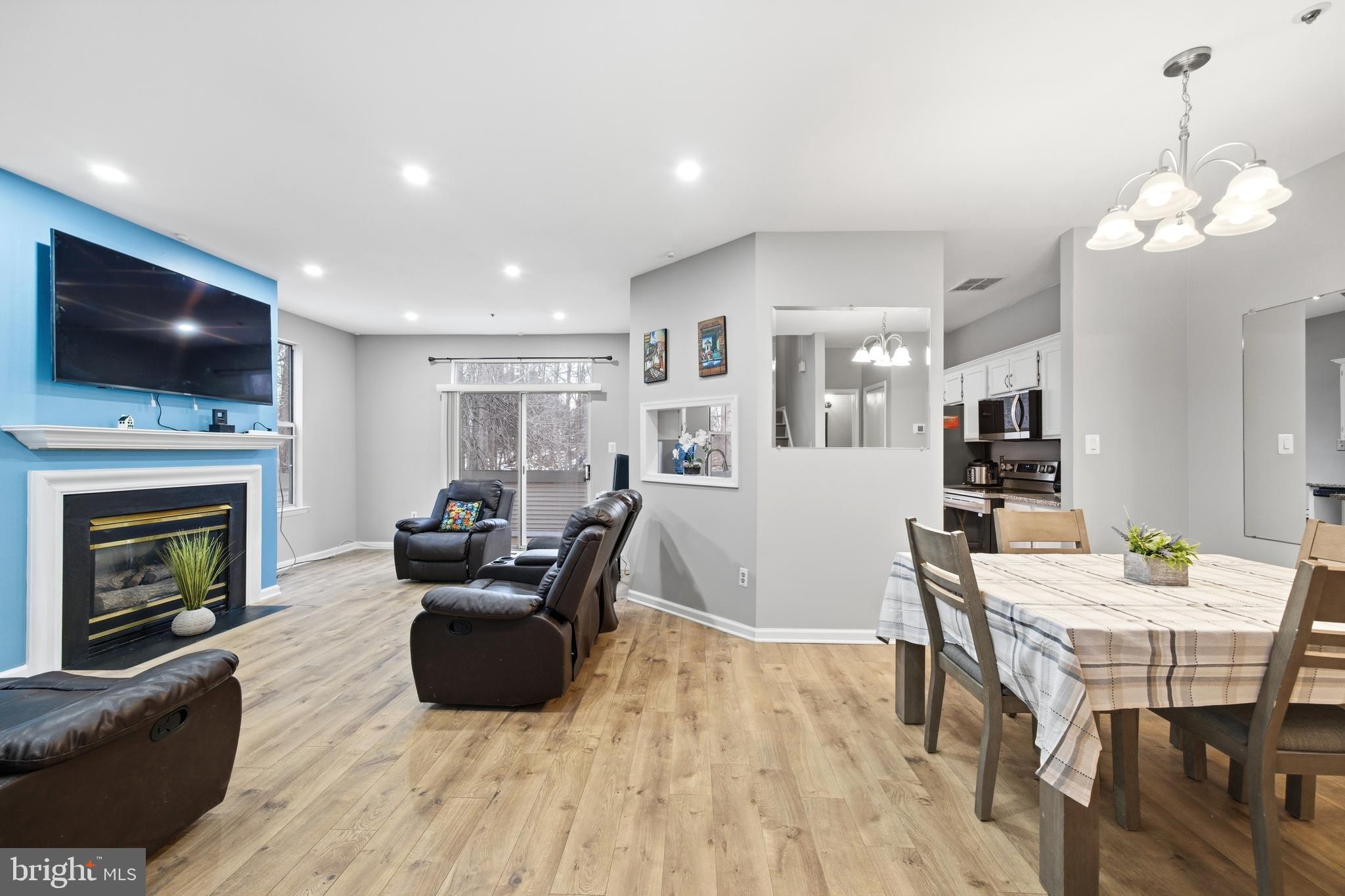 FOREST BROOKE - Residential