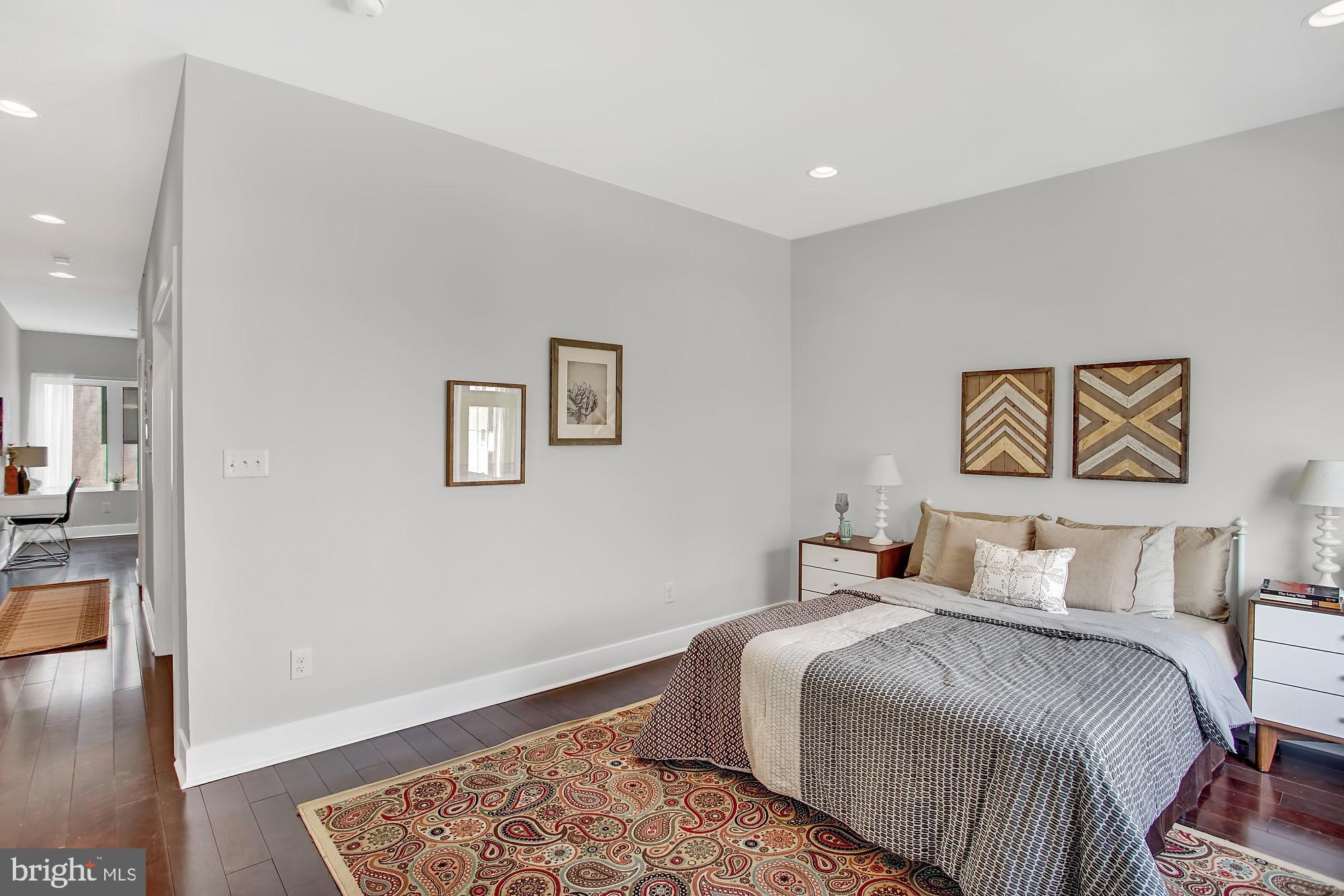 OLDE KENSINGTON - Residential