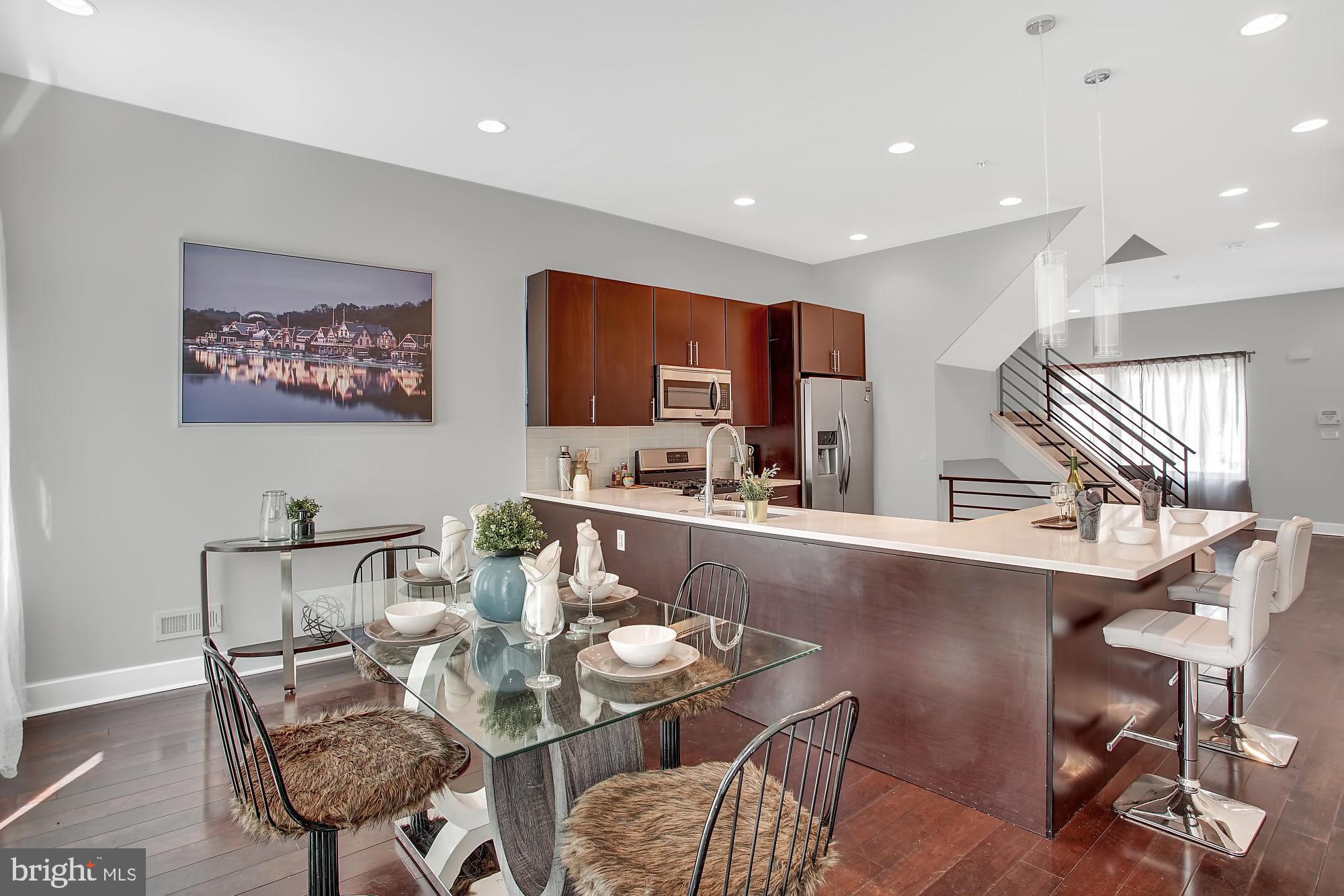 OLDE KENSINGTON - Residential