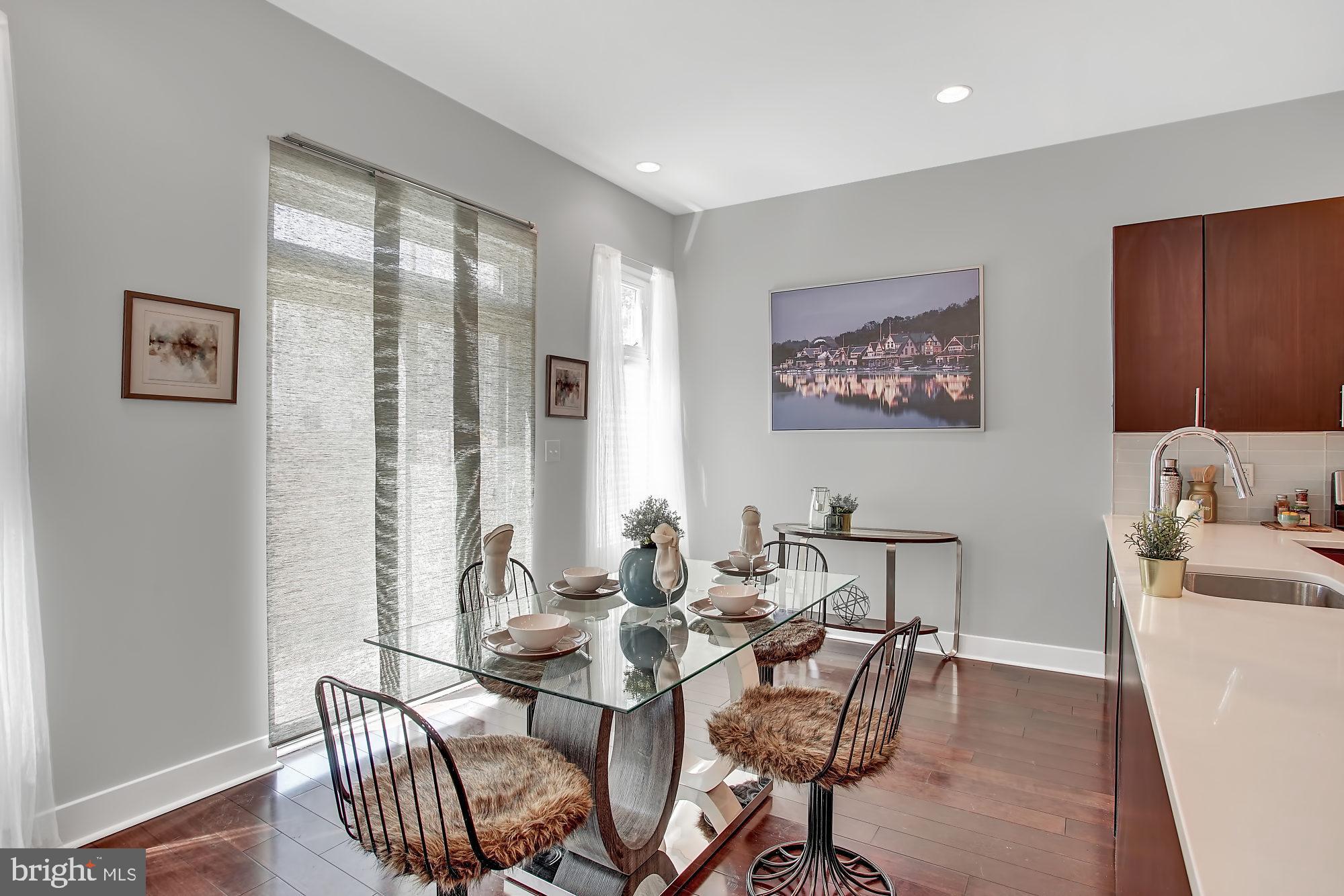OLDE KENSINGTON - Residential