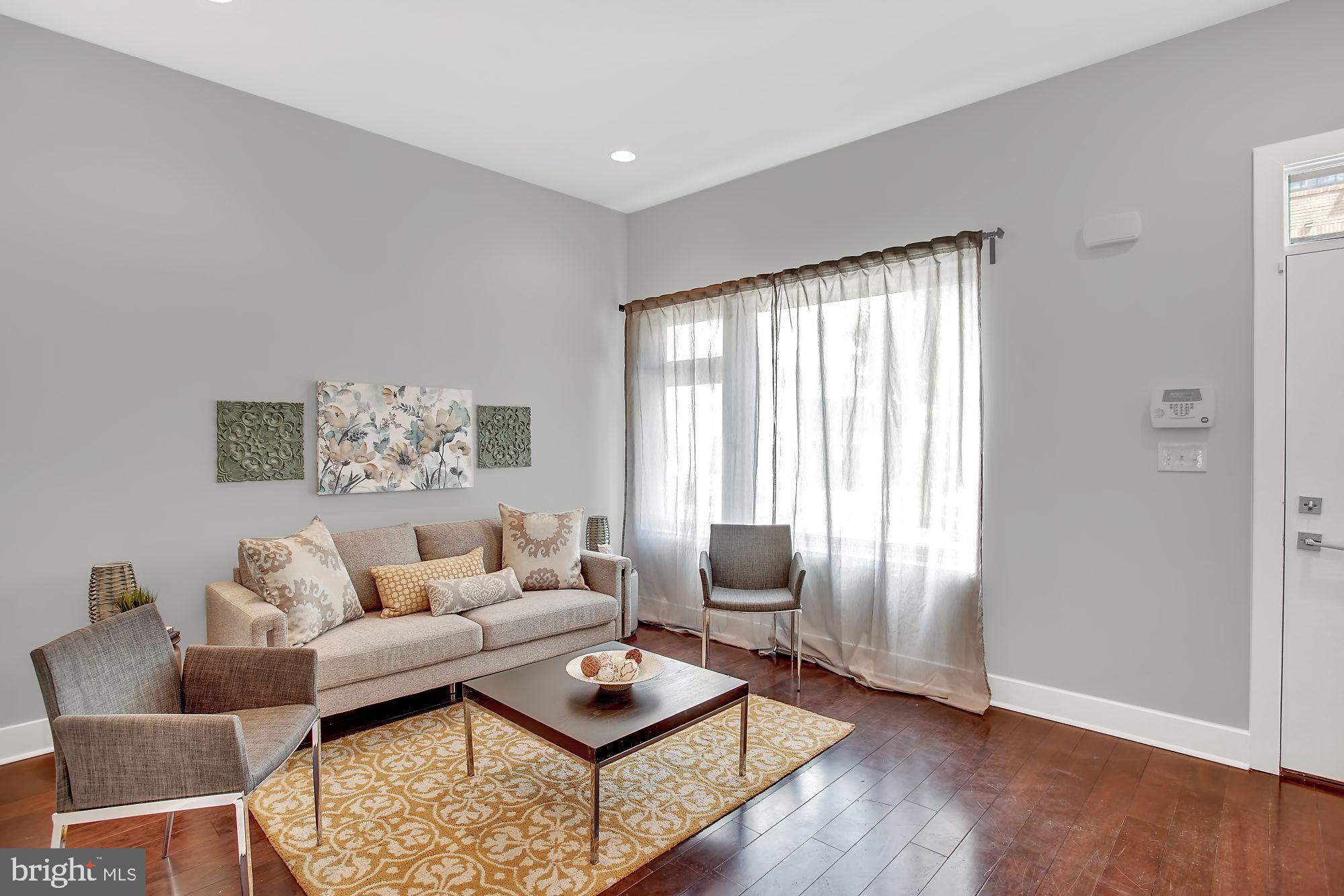 OLDE KENSINGTON - Residential