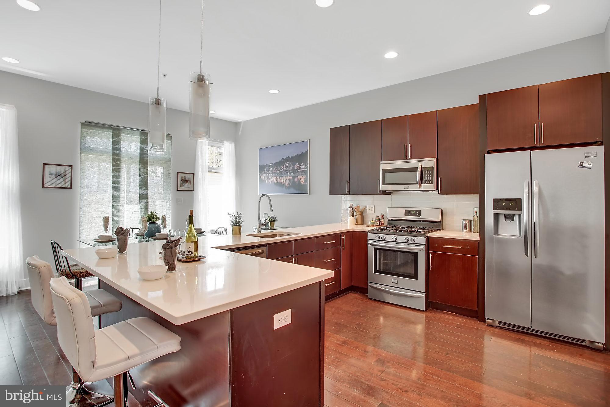 OLDE KENSINGTON - Residential