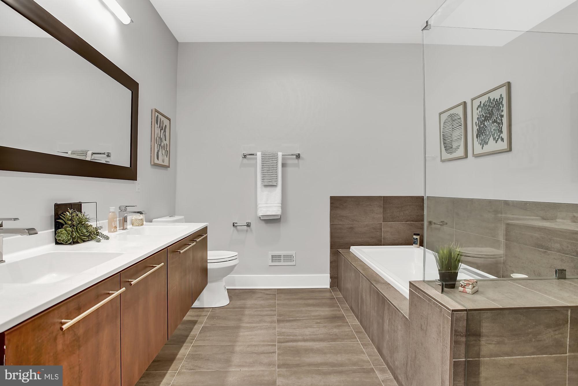 OLDE KENSINGTON - Residential