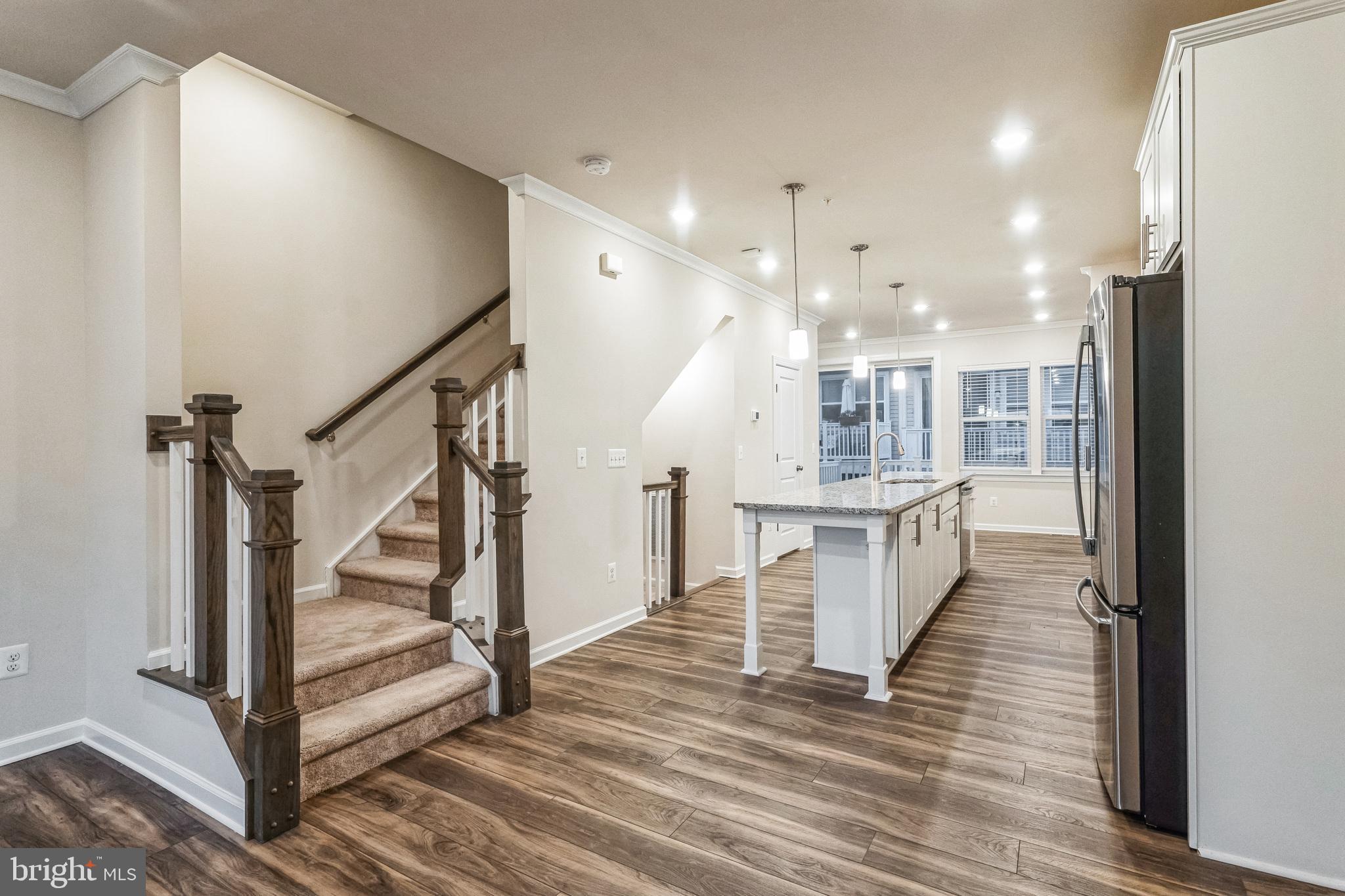 SHADY GROVE - Residential