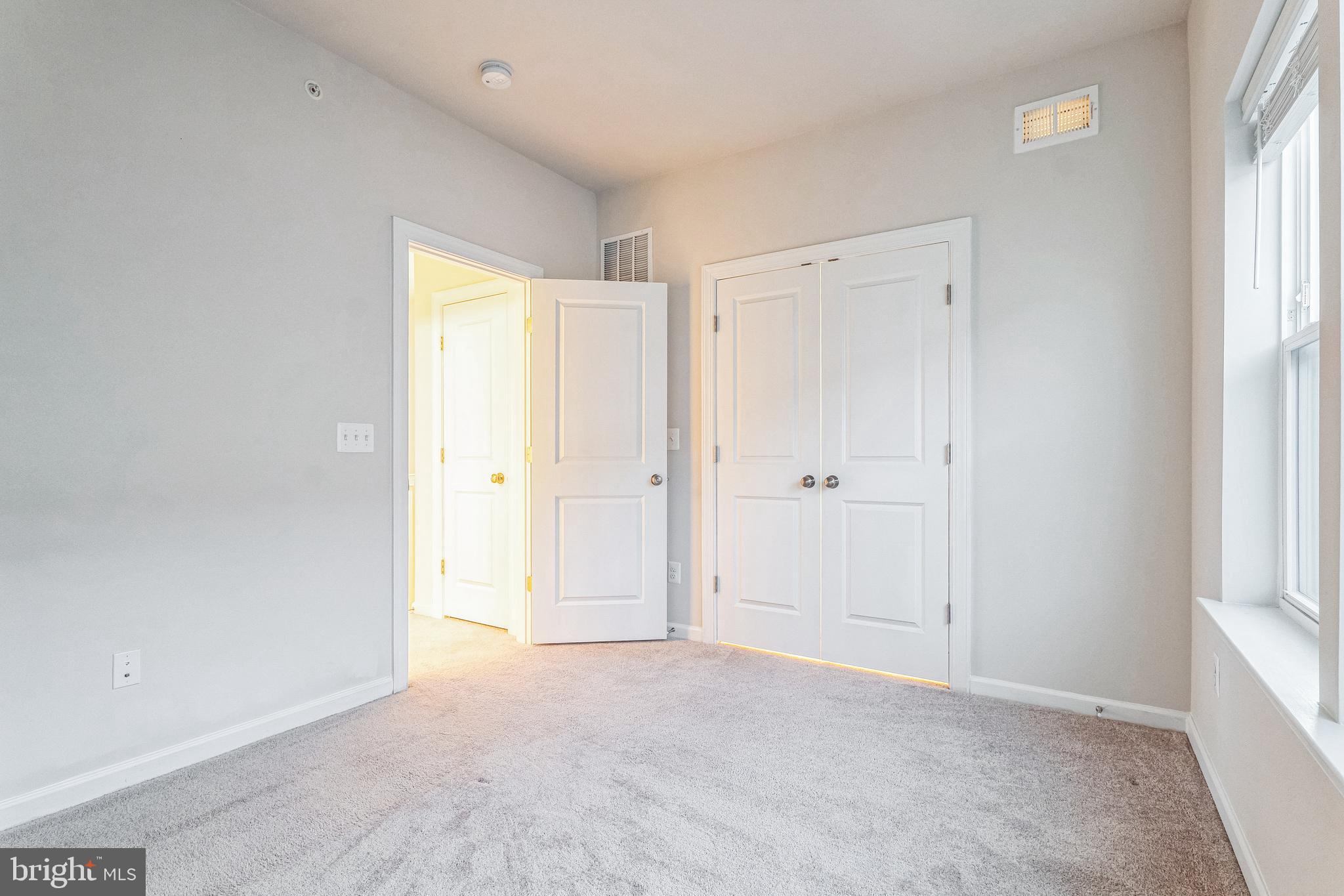 SHADY GROVE - Residential