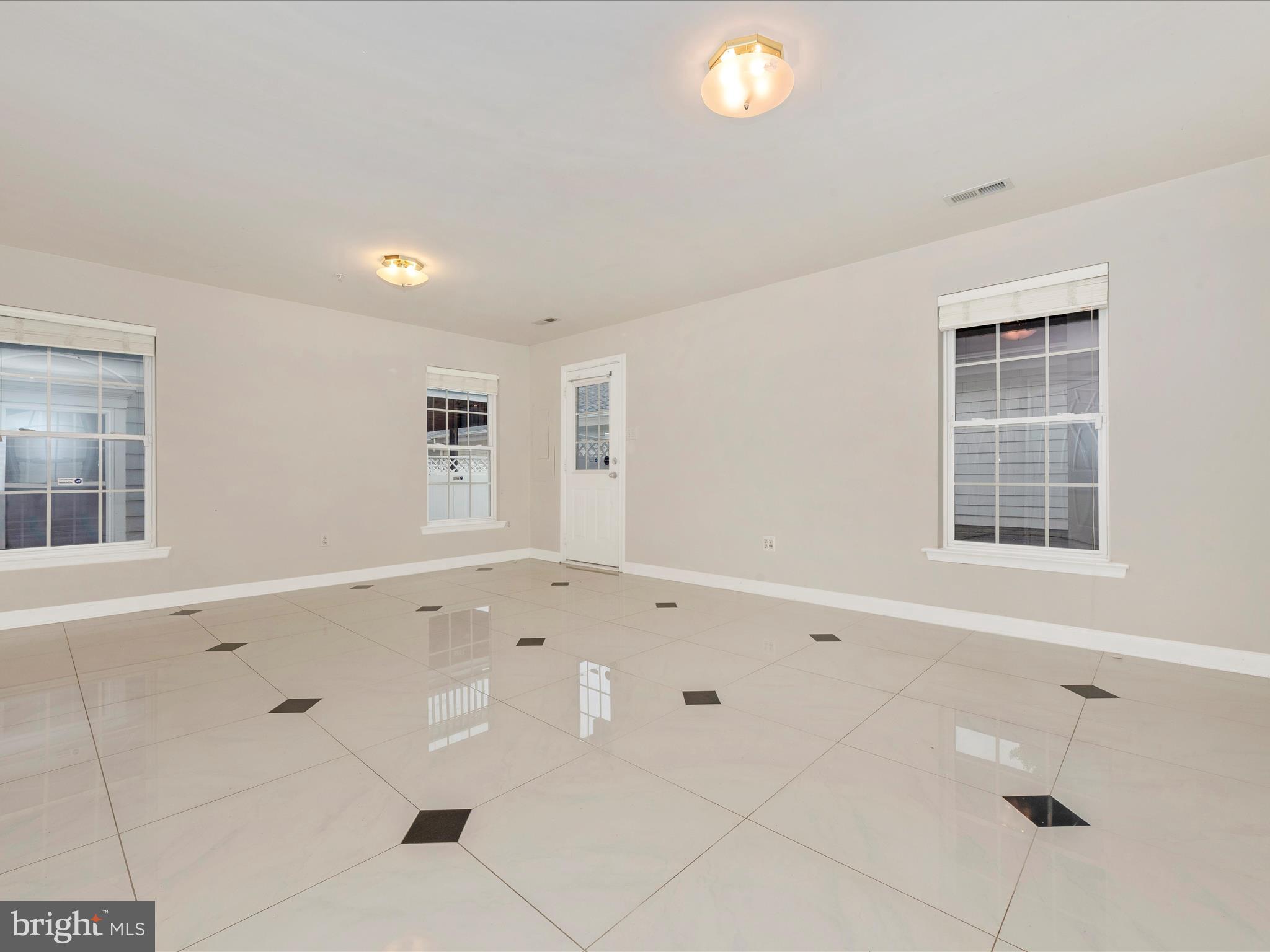 VILLAGES OF URBANA - Residential