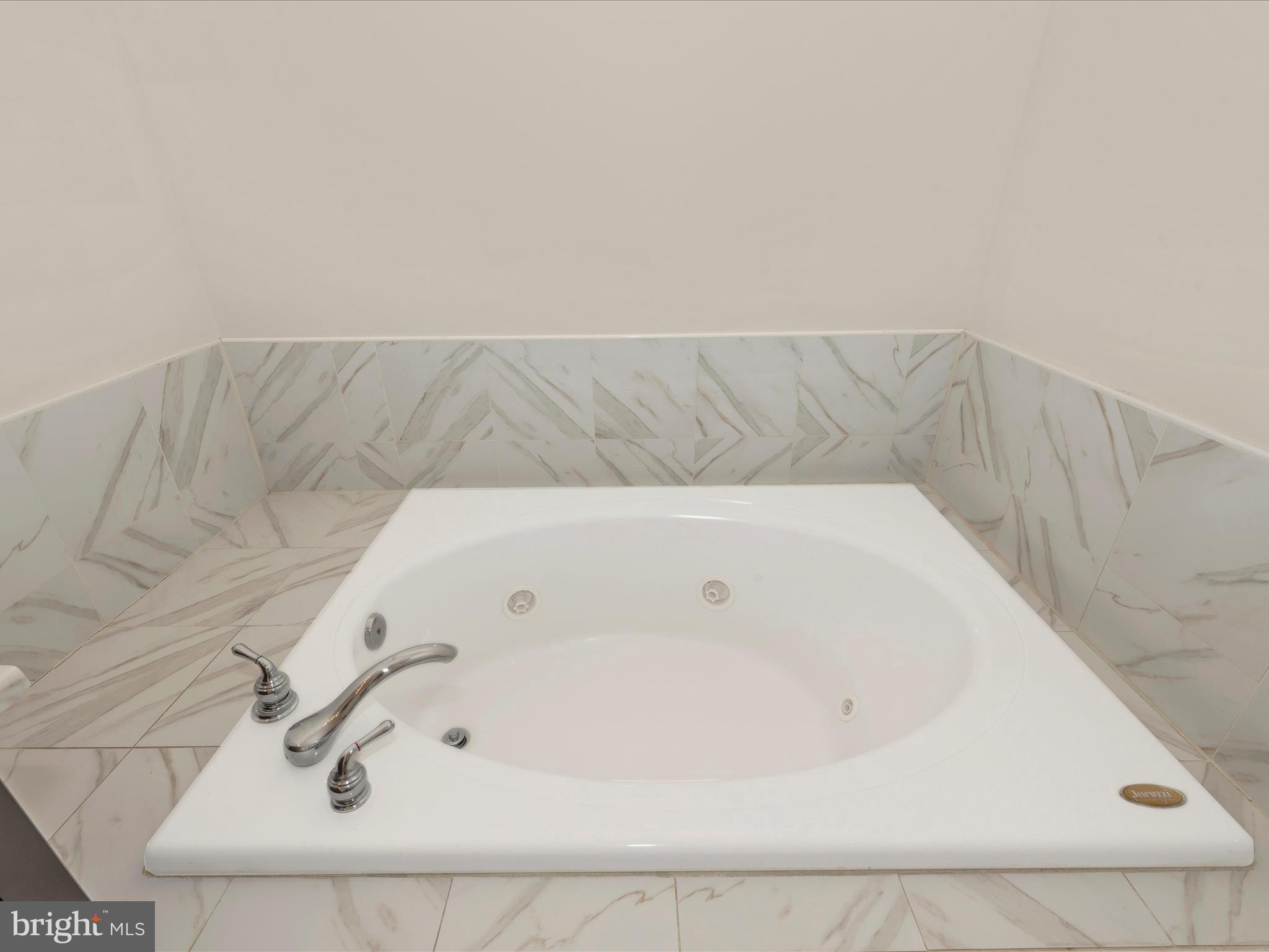 VILLAGES OF URBANA - Residential