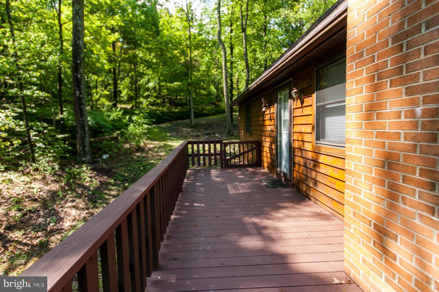 ROUSE MOUNTAIN - Residential