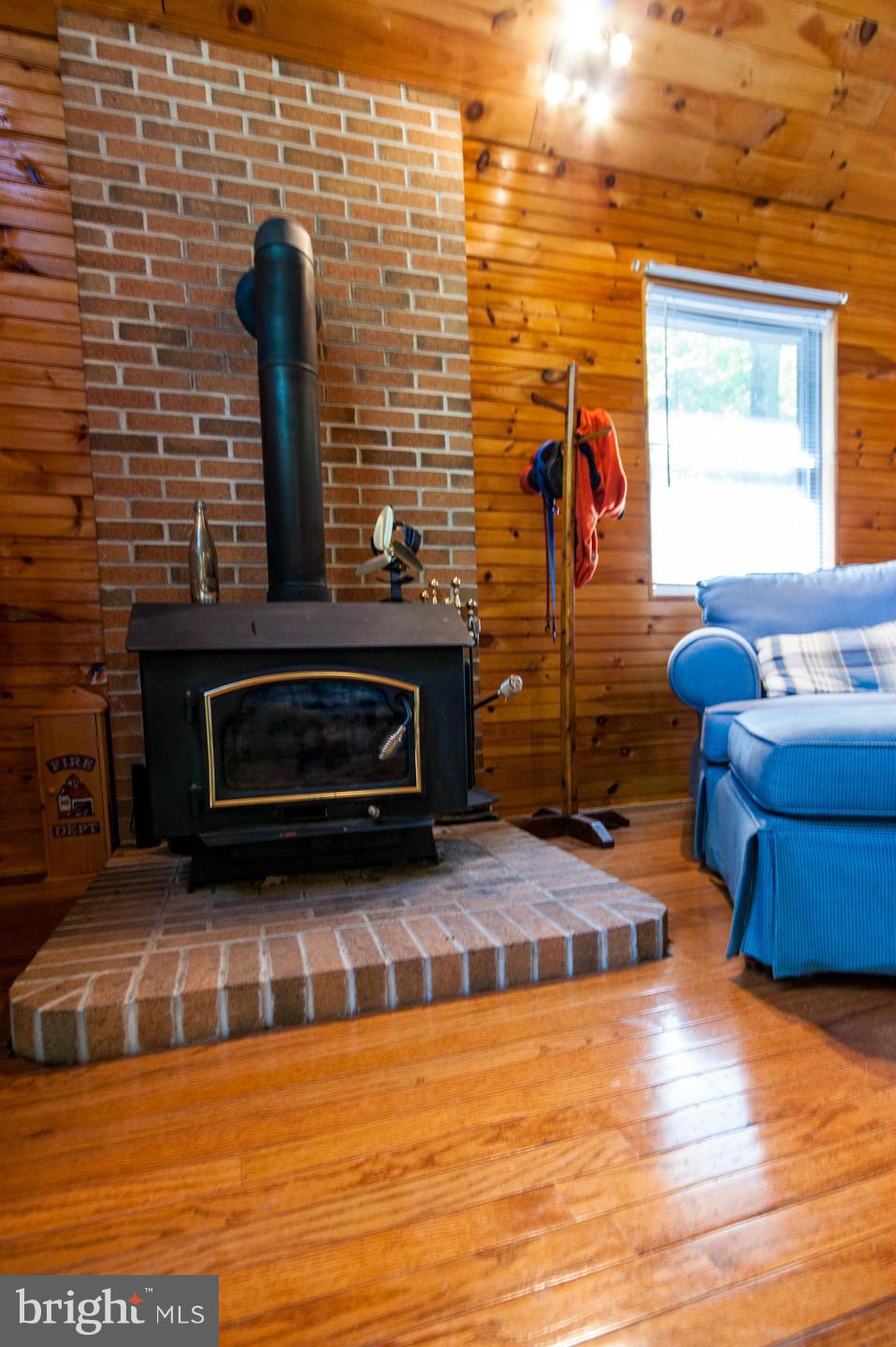 ROUSE MOUNTAIN - Residential