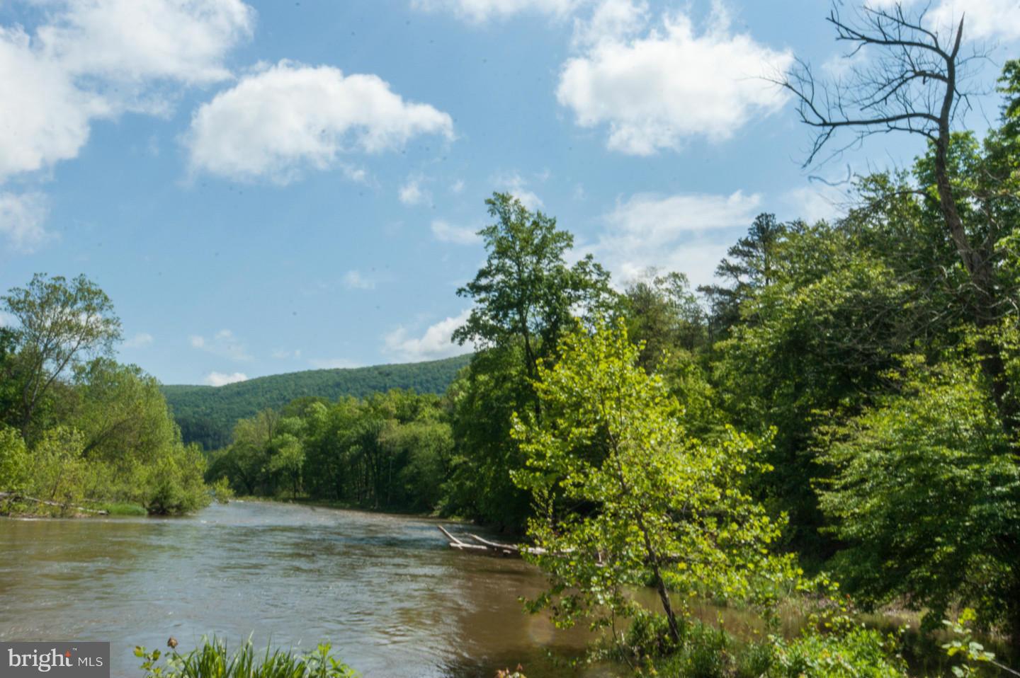 ROUSE MOUNTAIN - Residential