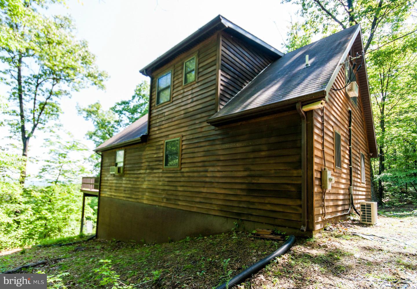 ROUSE MOUNTAIN - Residential