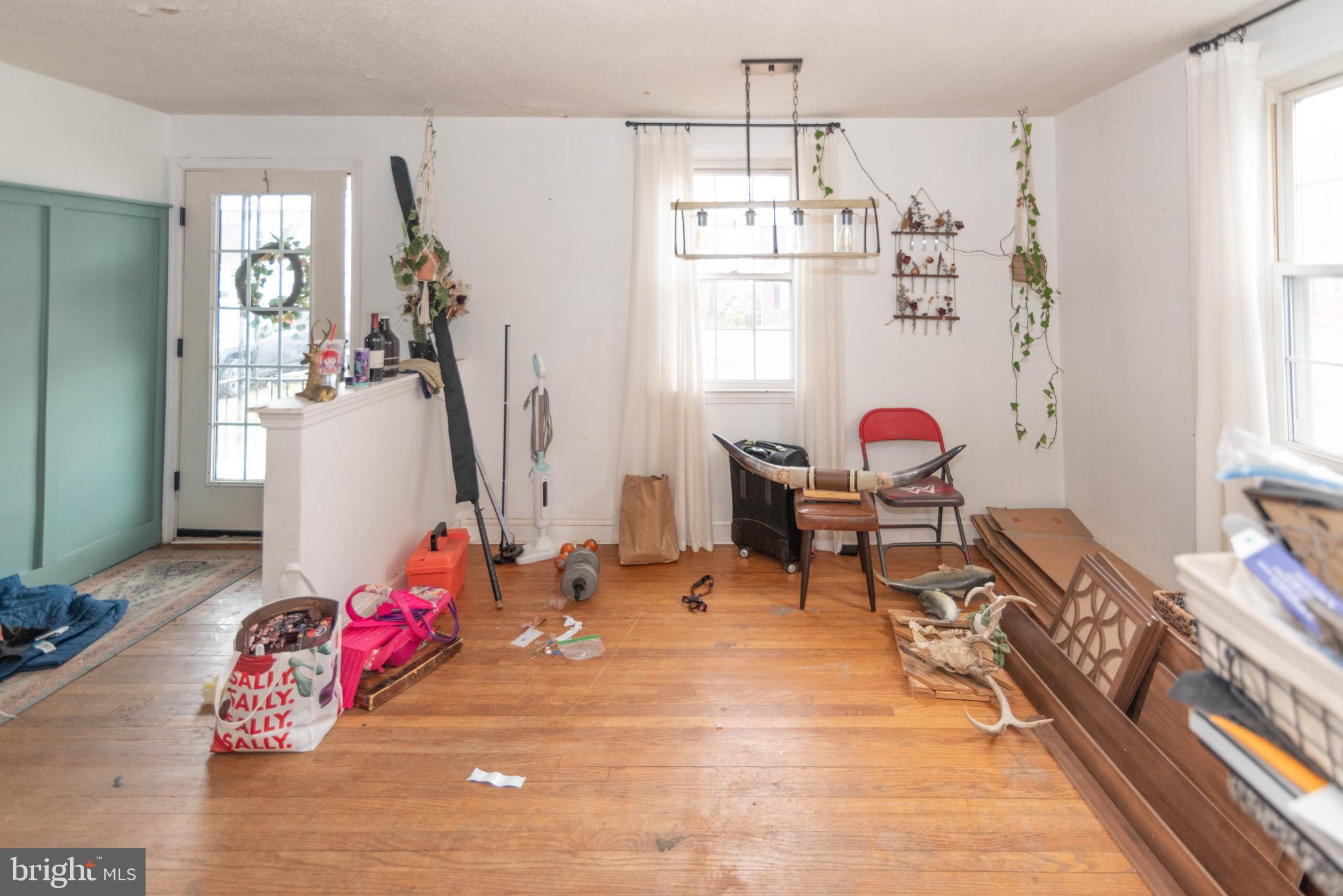 8109 HILLENDALE ROAD