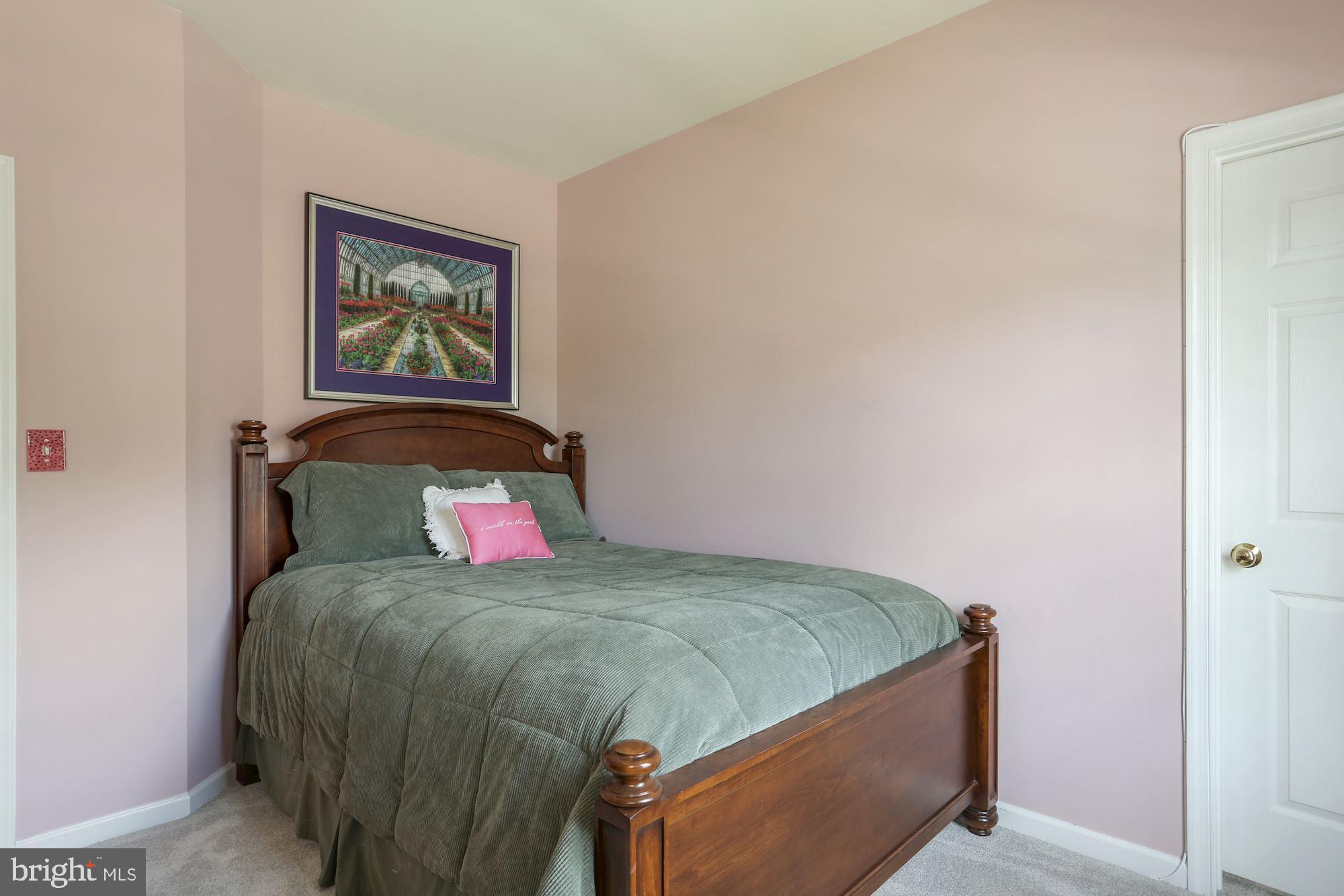 WALNEY ROAD - Residential