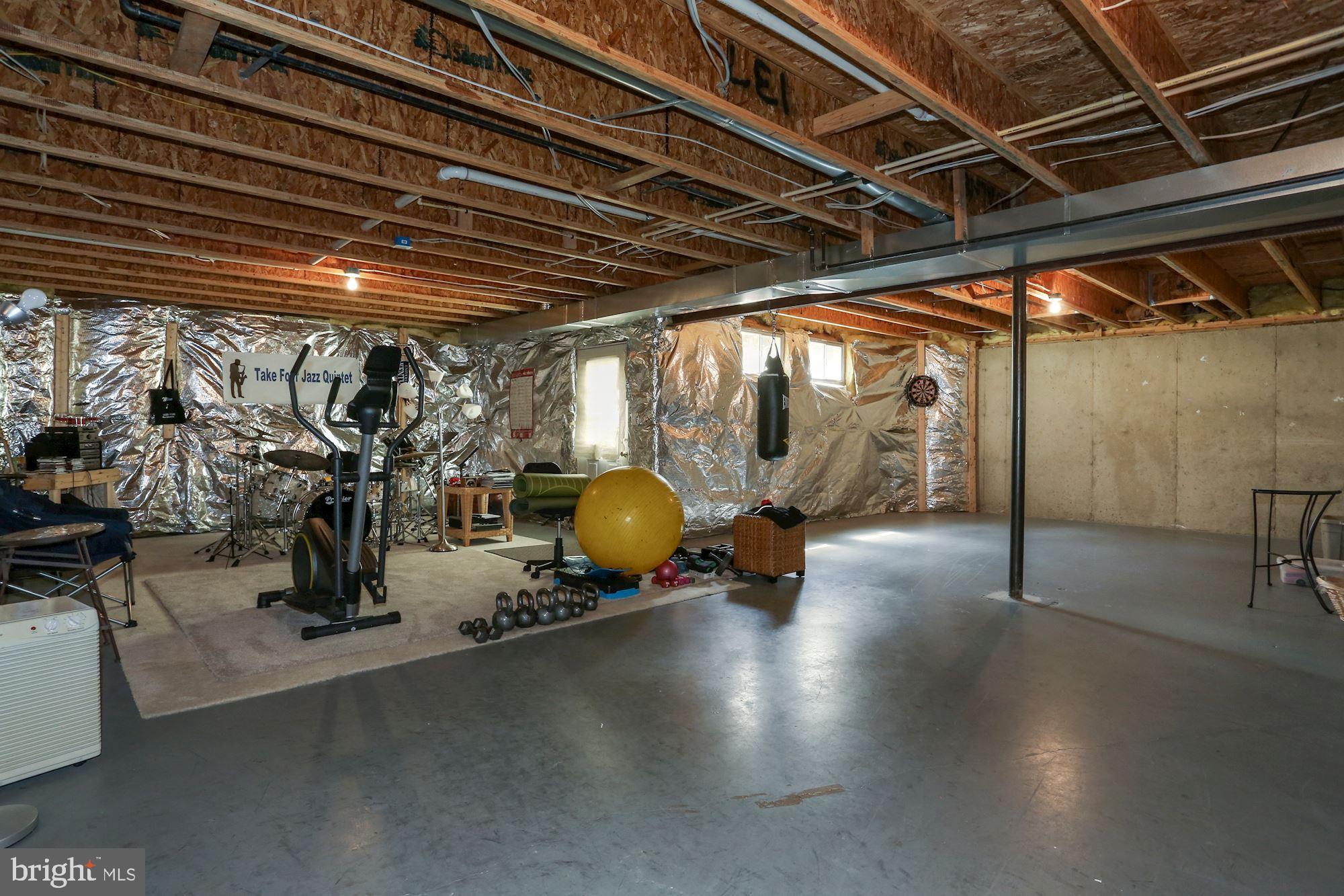 WALNEY ROAD - Residential