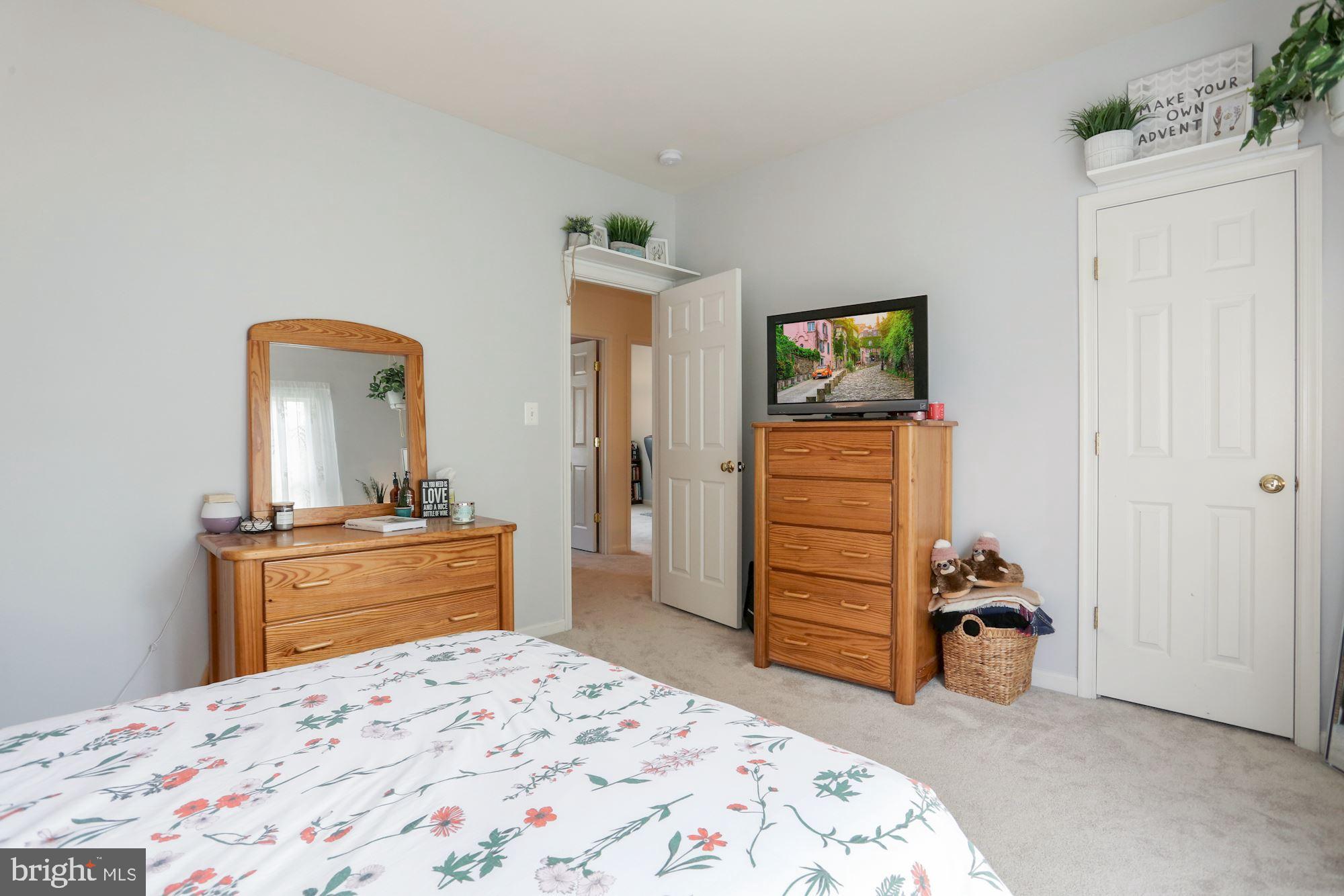 WALNEY ROAD - Residential