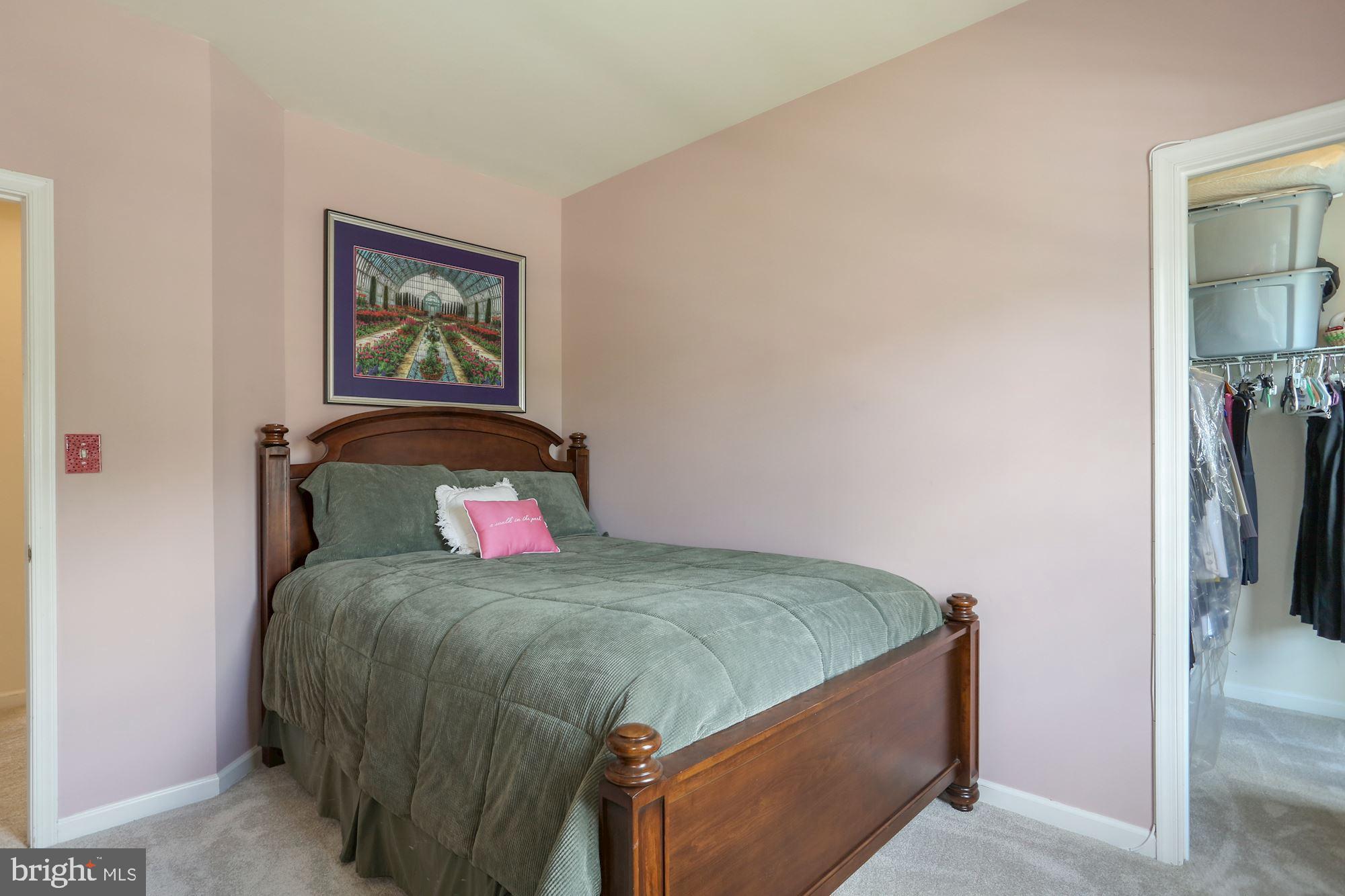 WALNEY ROAD - Residential