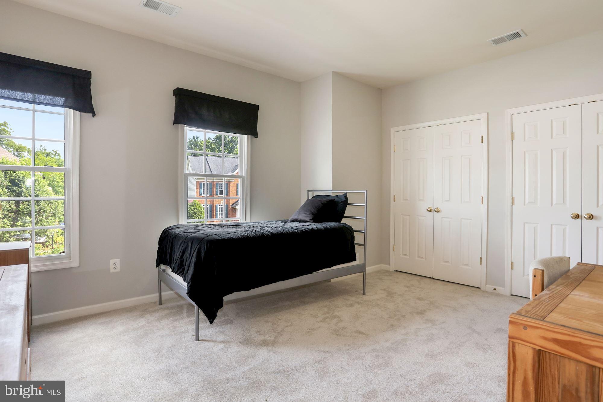 WALNEY ROAD - Residential