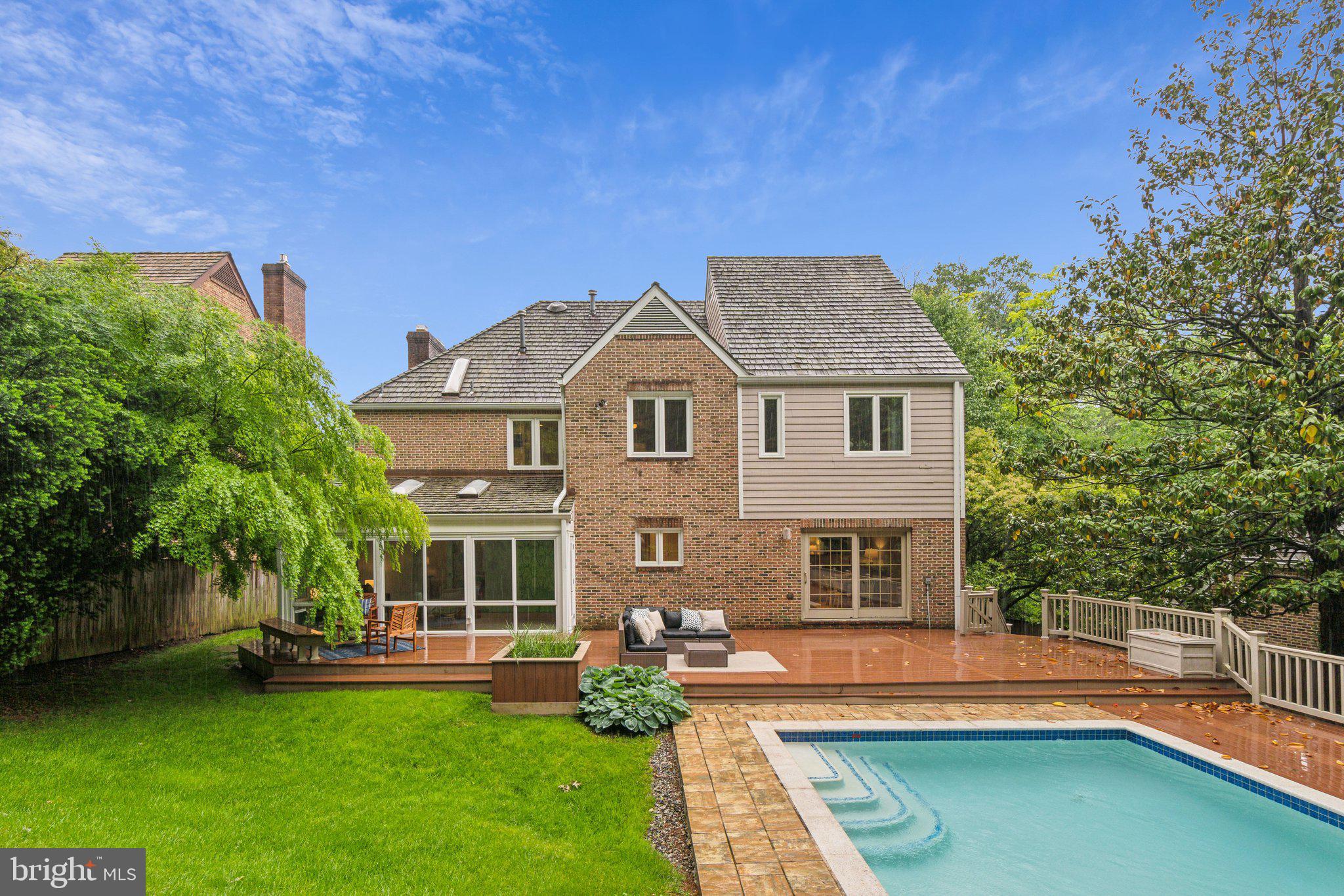 WOODHAVEN - Residential