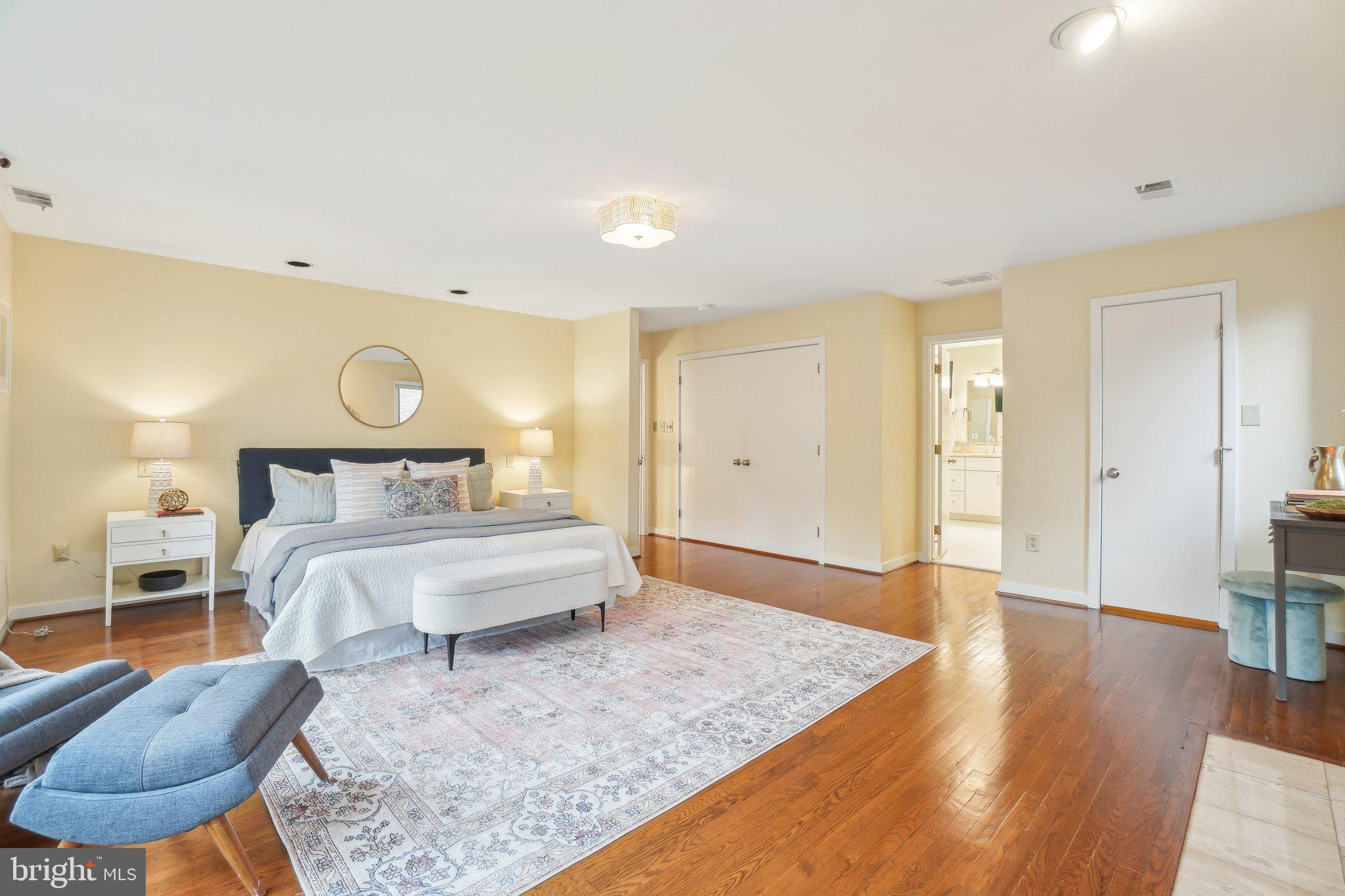 WOODHAVEN - Residential