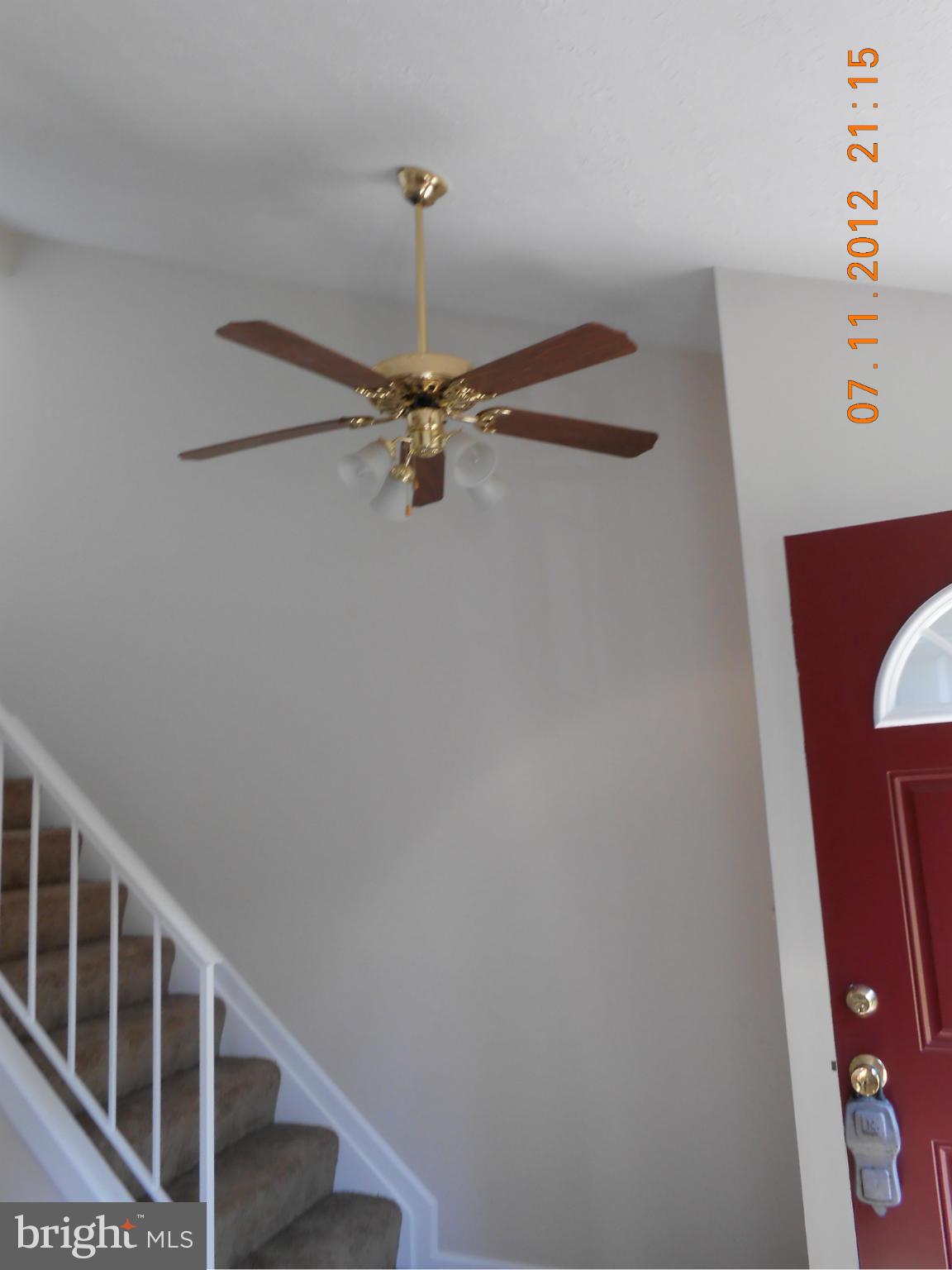 THE KNOLLS/CROFTON VILLAGE - Residential Lease