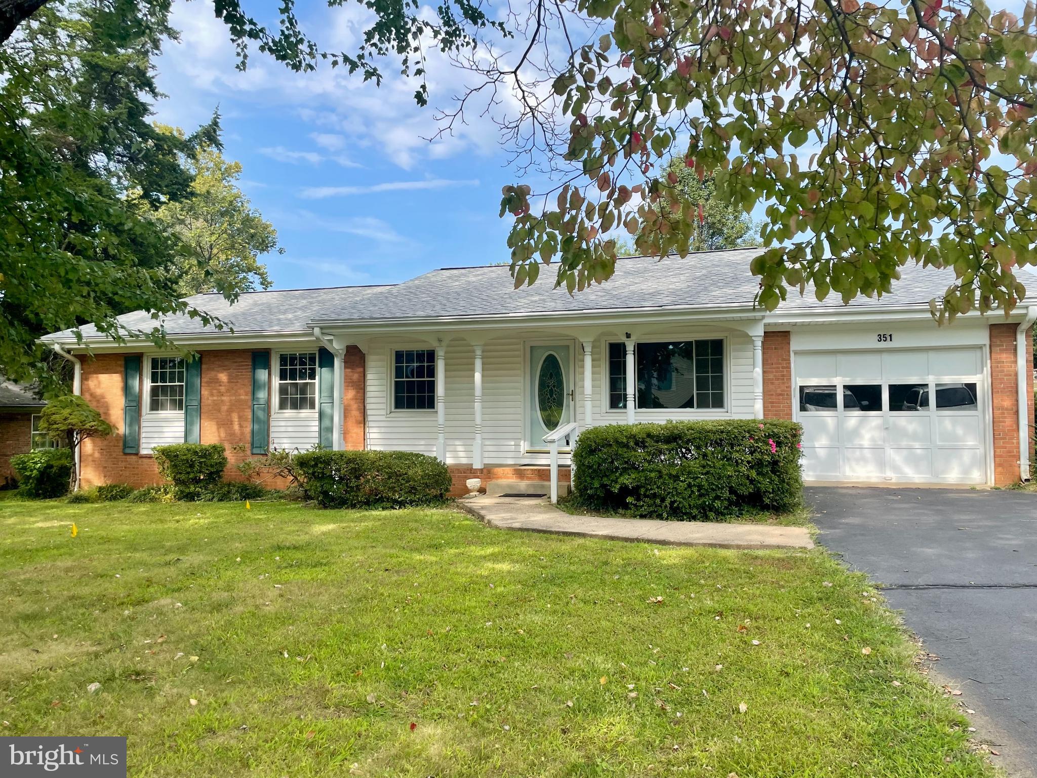 STUYVESANT ACRES - Residential