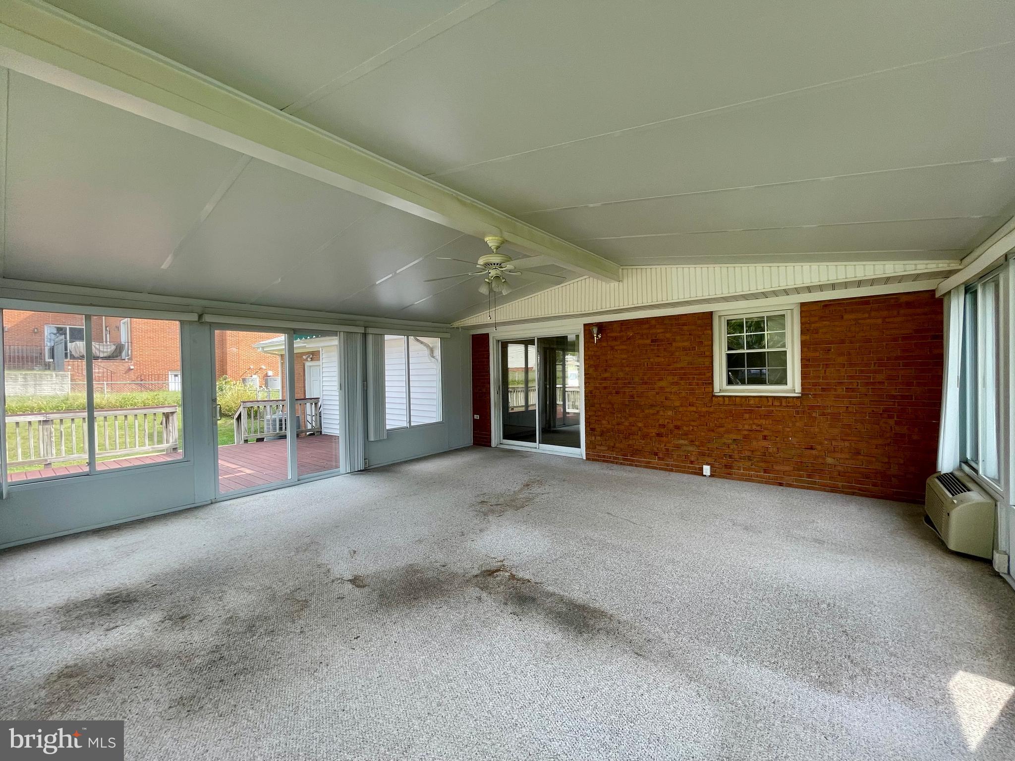 STUYVESANT ACRES - Residential