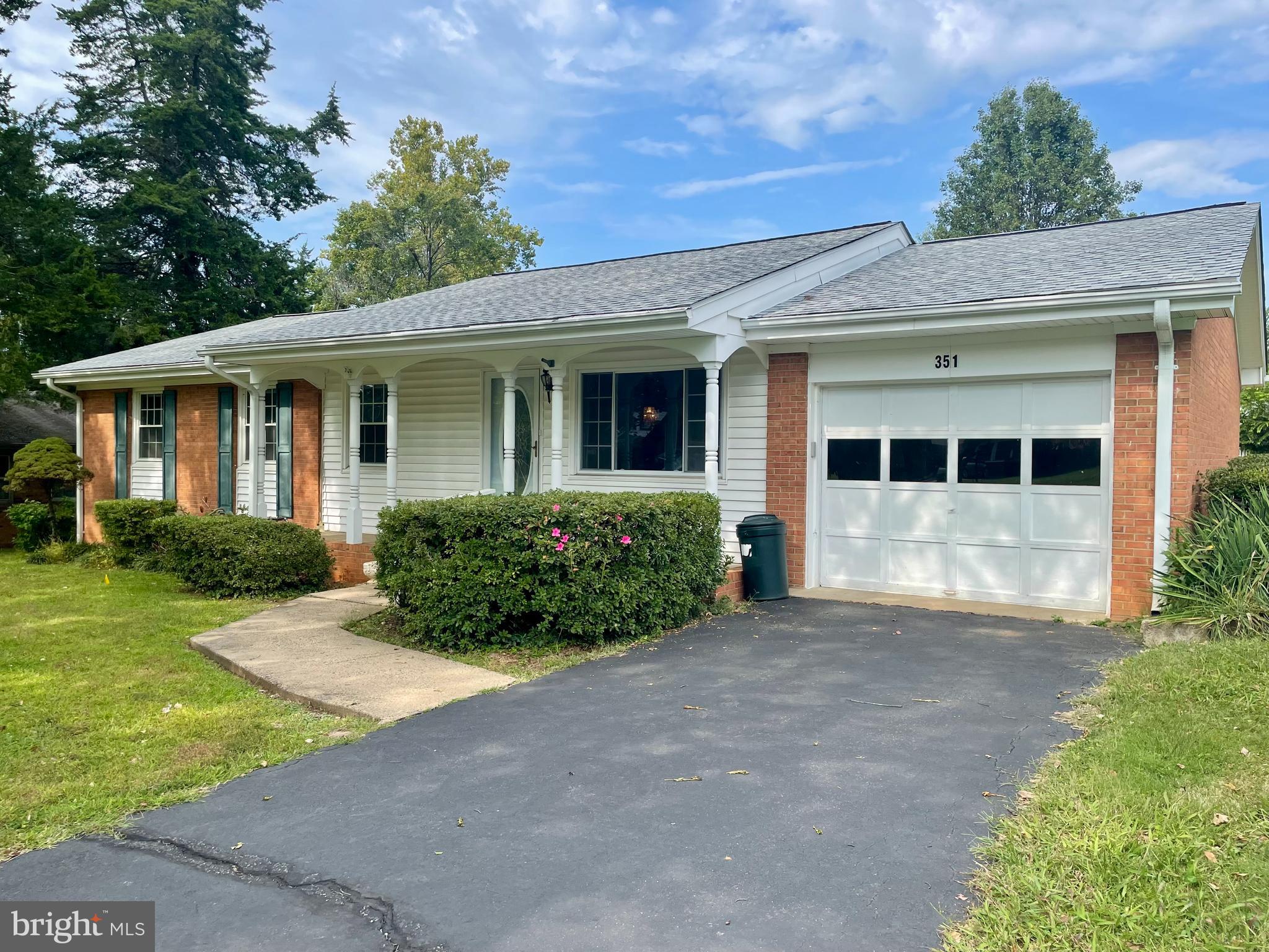 STUYVESANT ACRES - Residential