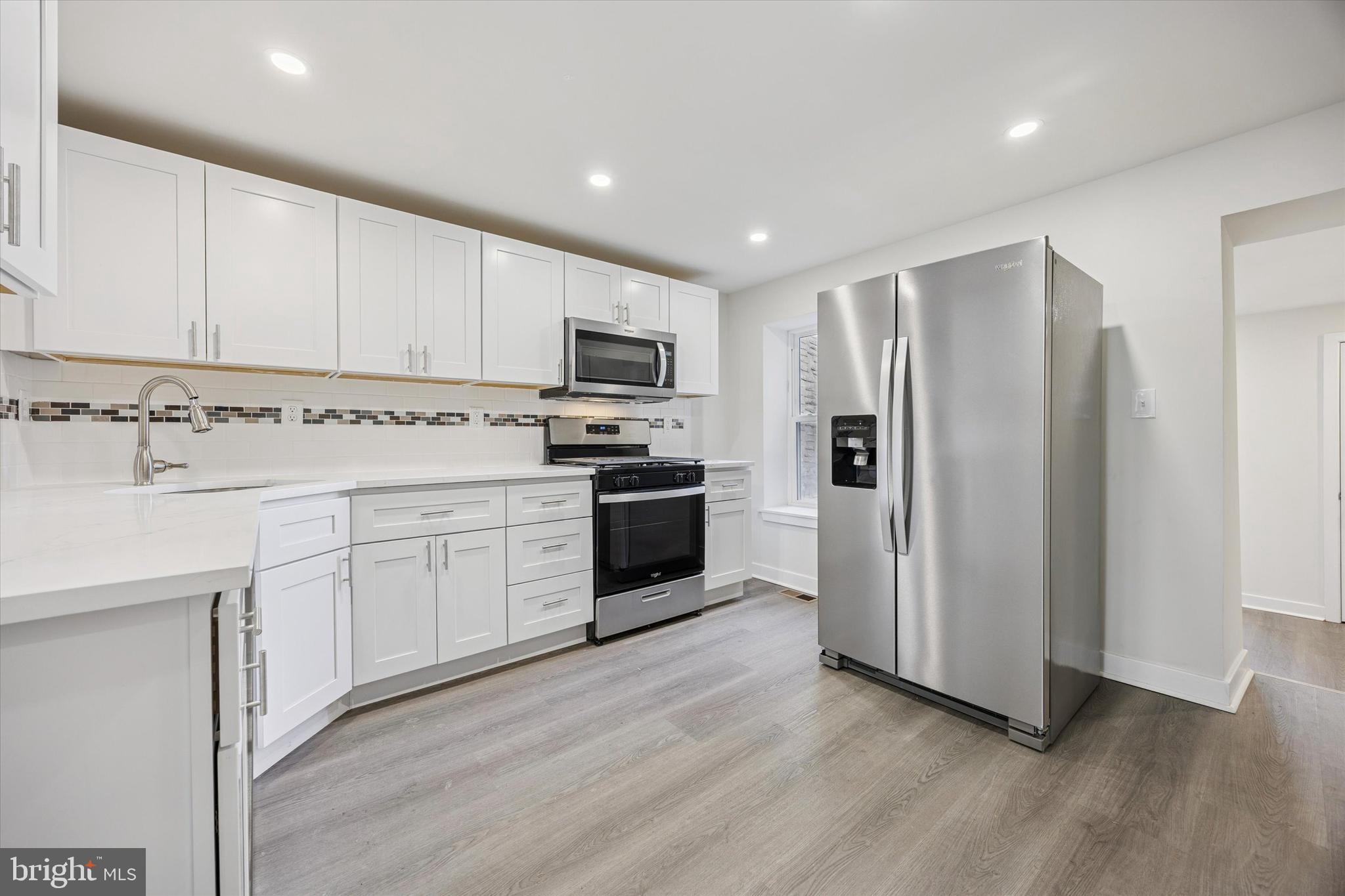 ROXBOROUGH - Residential