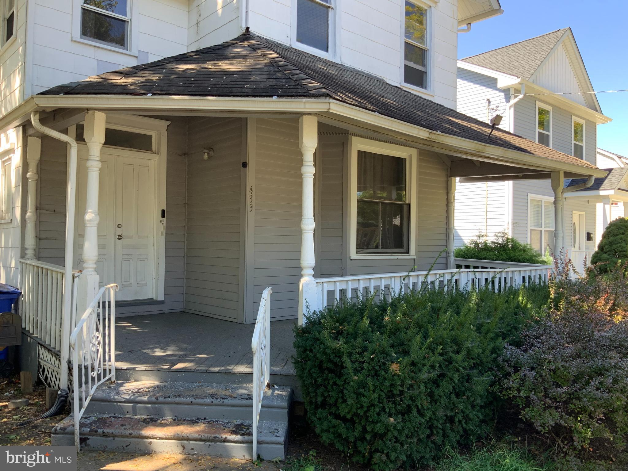 433 BENTLEY AVENUE B