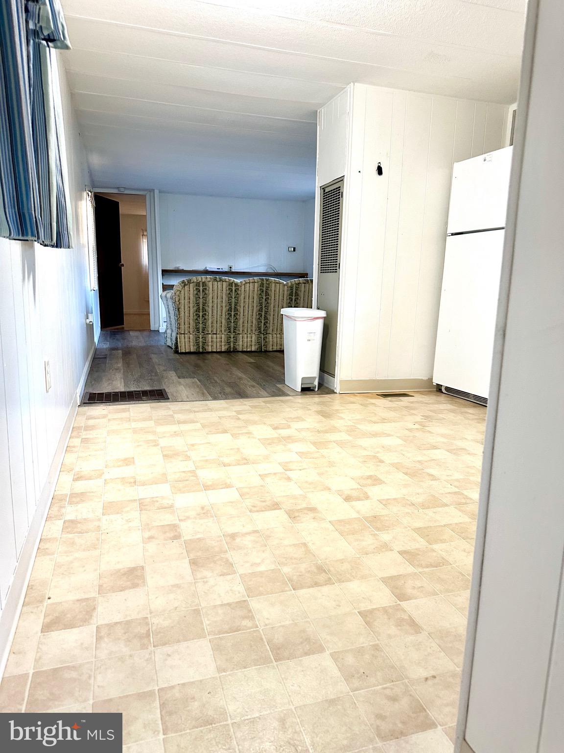 WHITE HOUSE BEACH - Residential