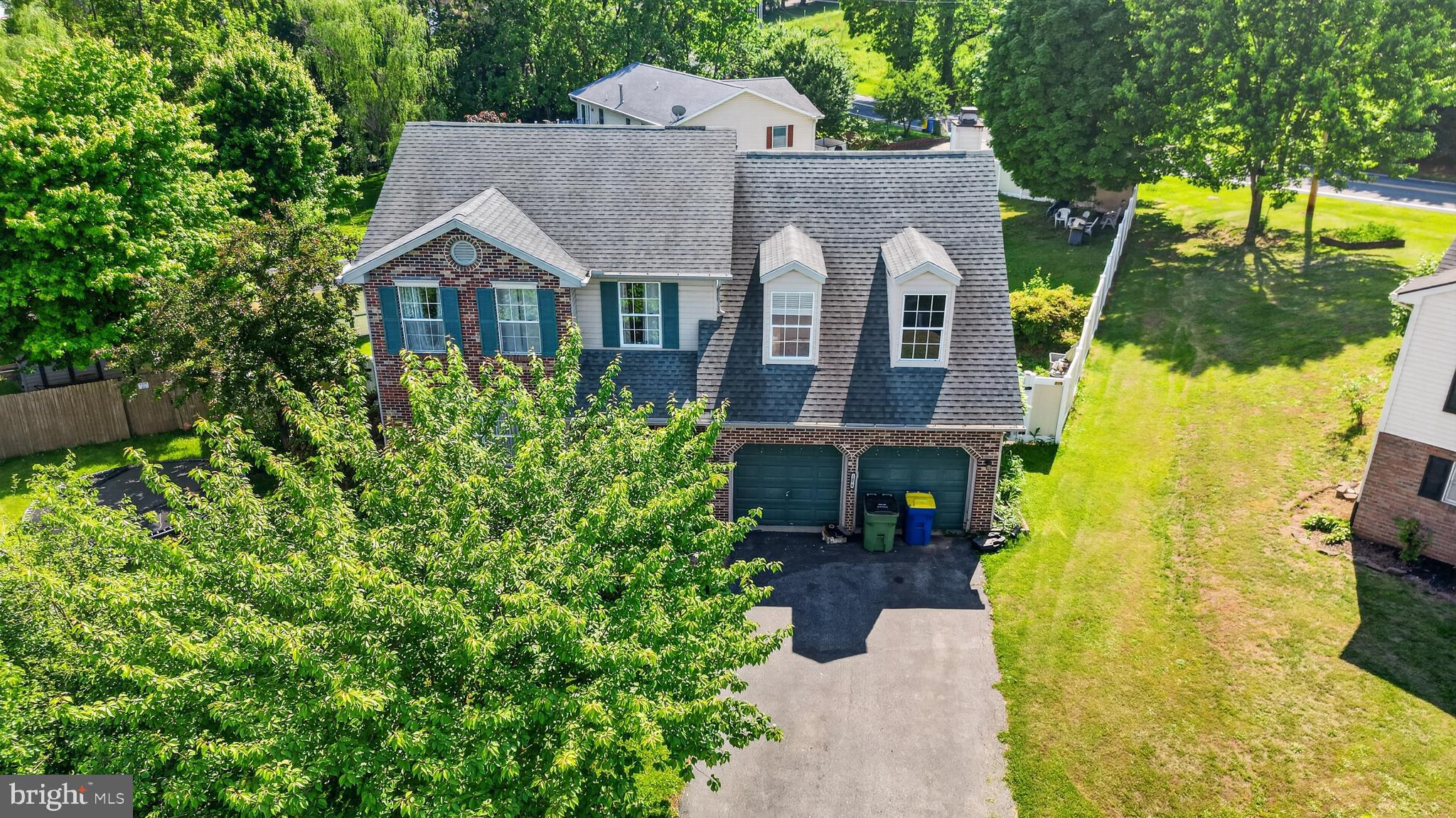 CEDAR RIDGE - Residential