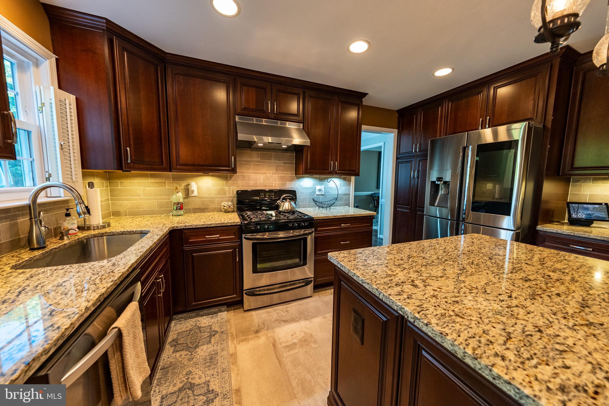 1153 SMALL OAK COURT