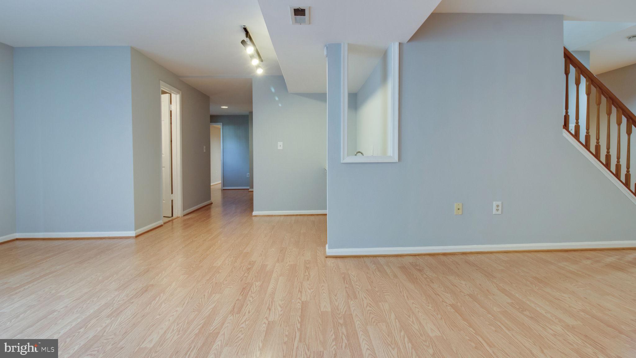 GUNNERS LAKE VILLAGE - Residential