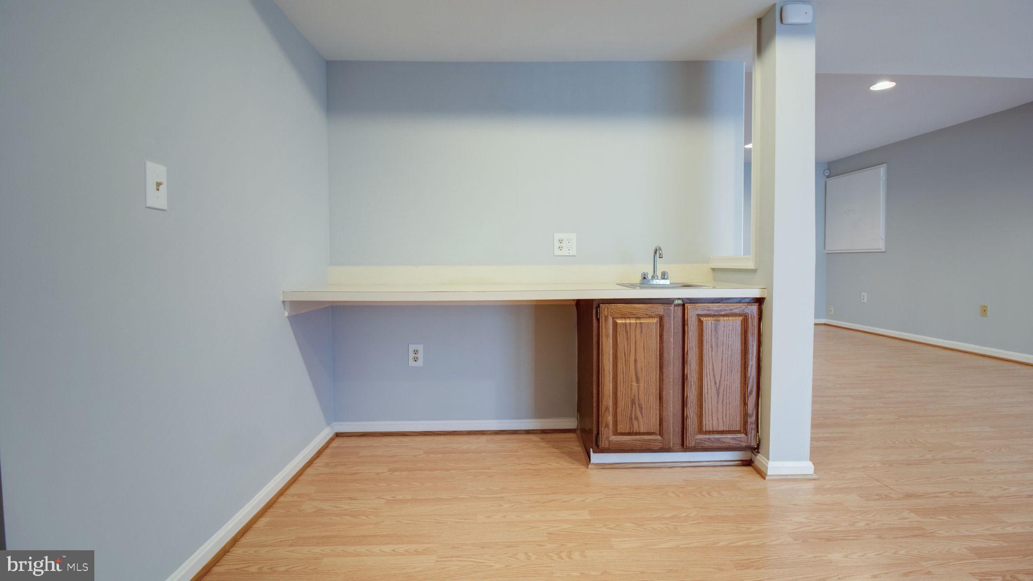 GUNNERS LAKE VILLAGE - Residential