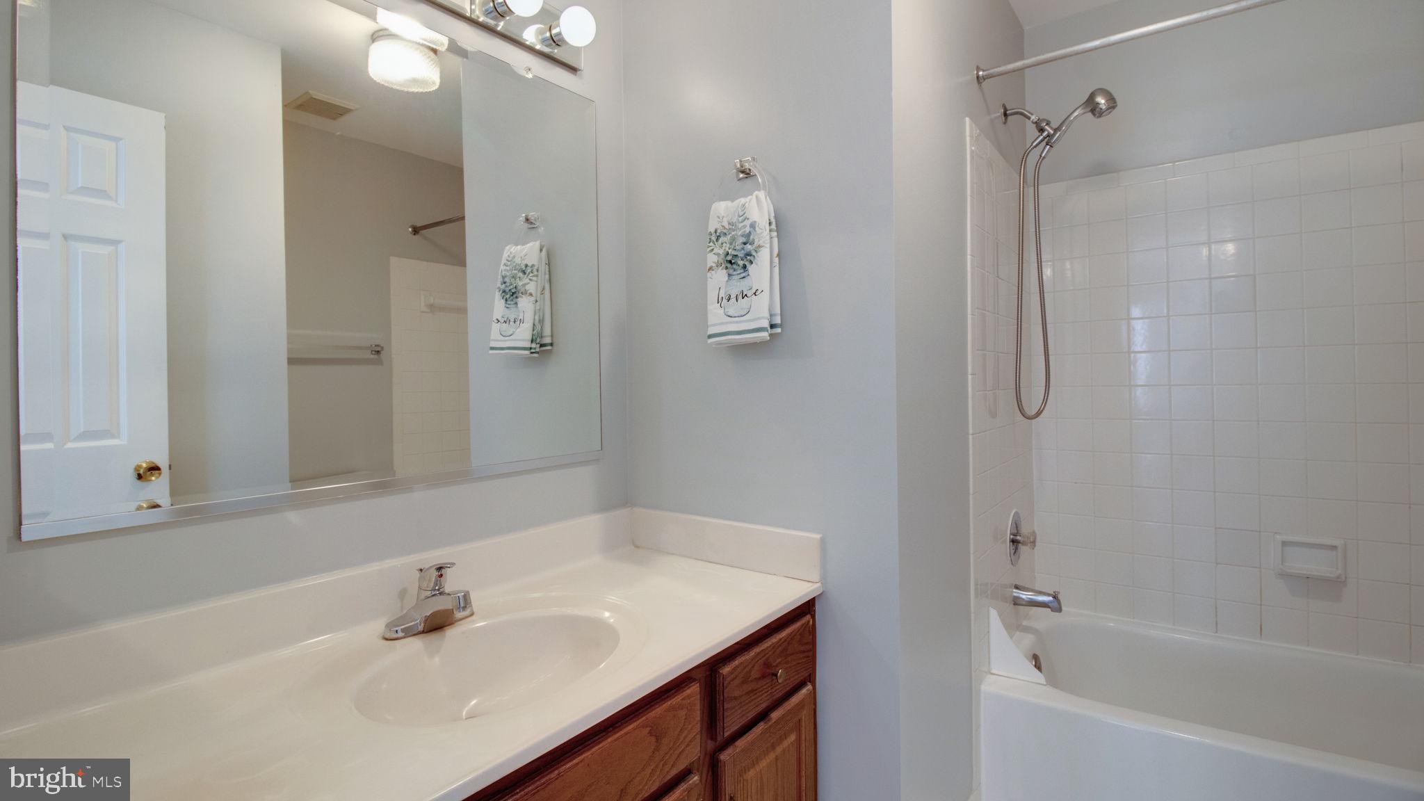 GUNNERS LAKE VILLAGE - Residential