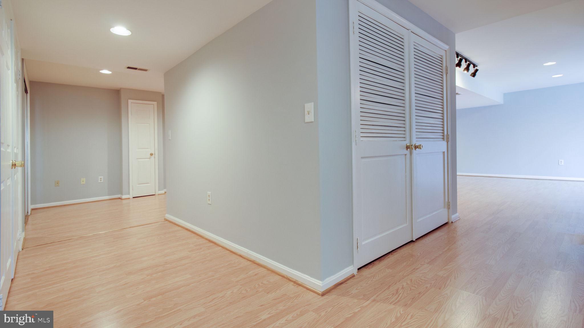 GUNNERS LAKE VILLAGE - Residential