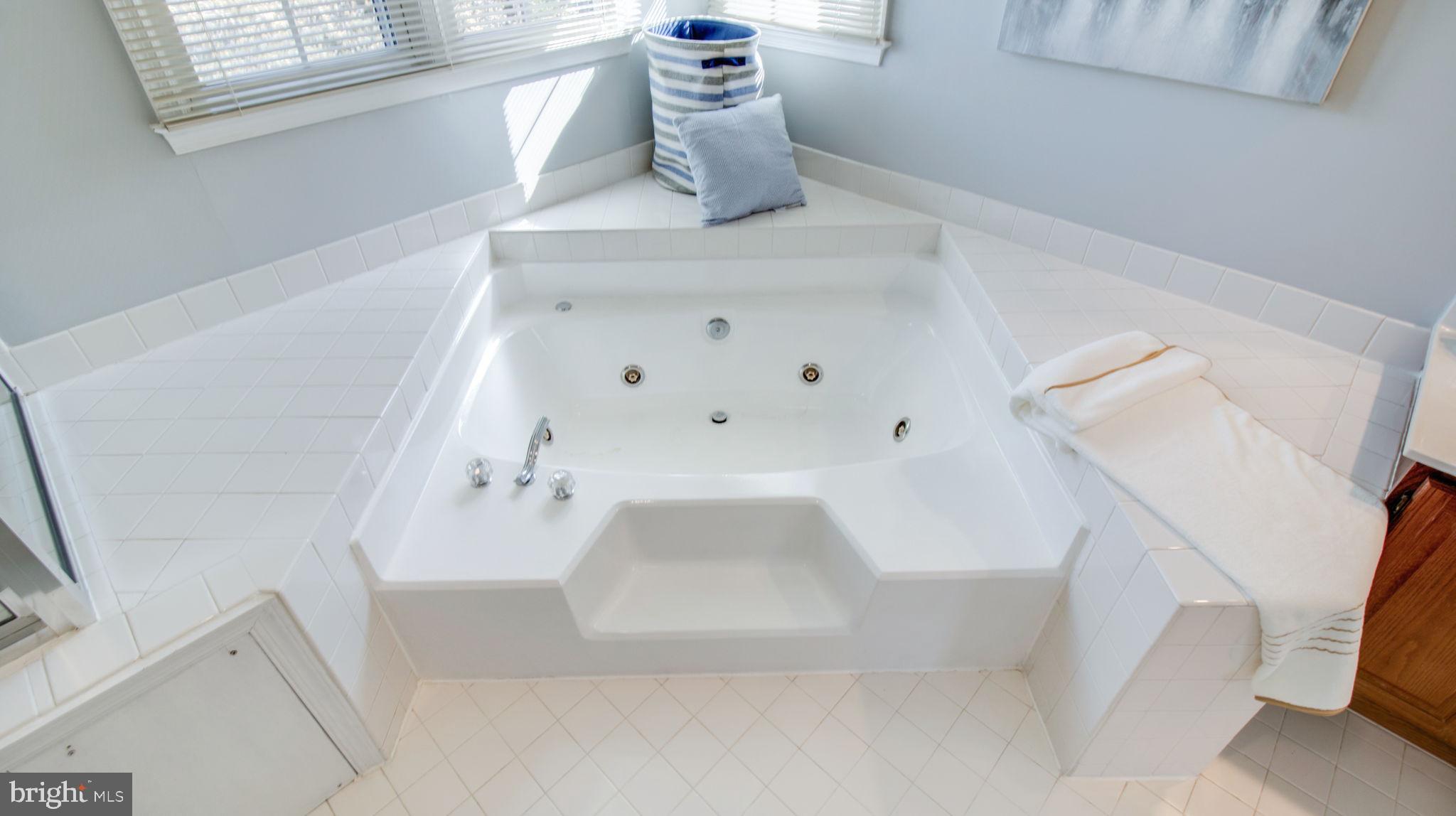 GUNNERS LAKE VILLAGE - Residential