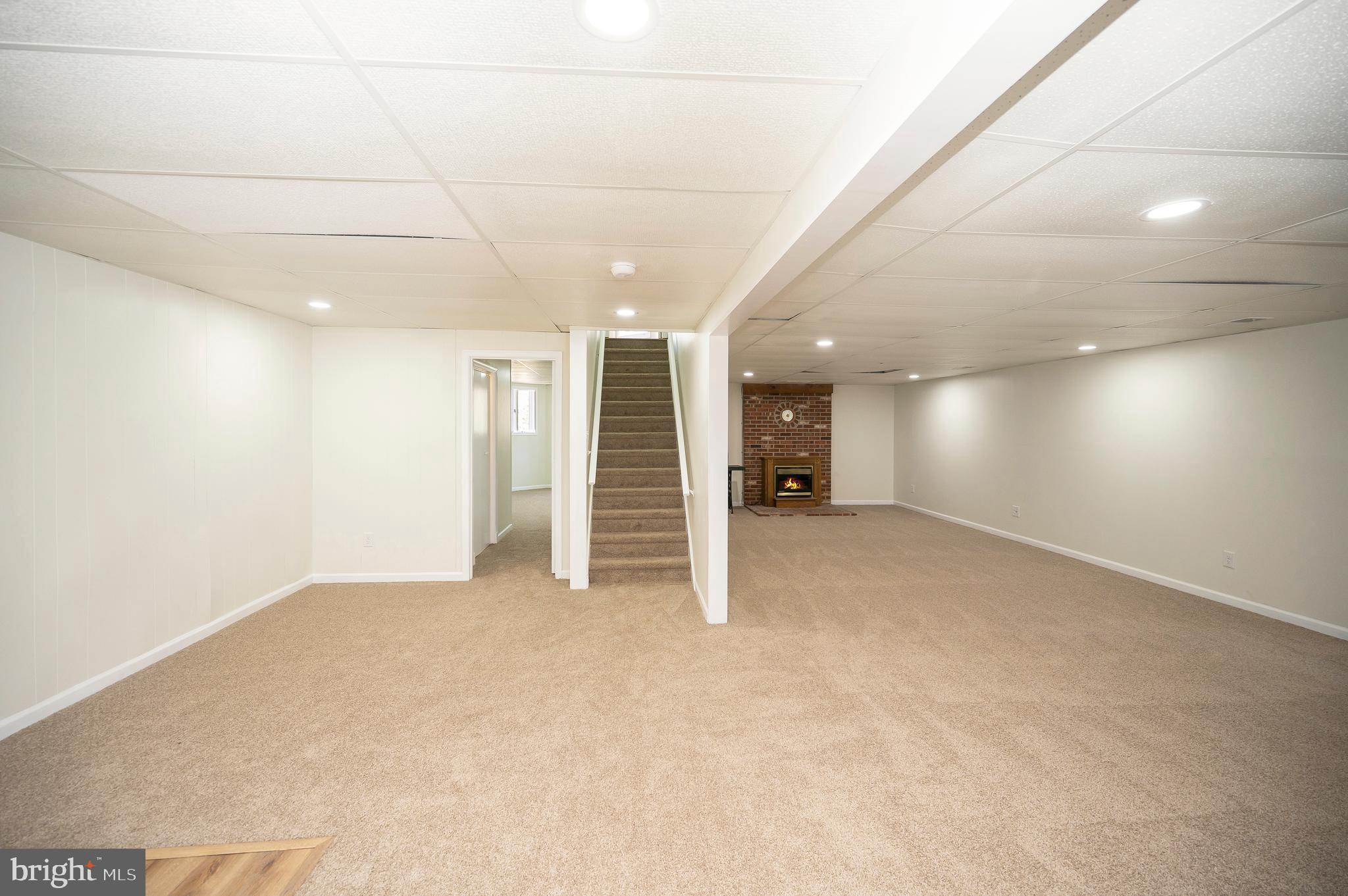 LAKE WILDERNESS - Residential