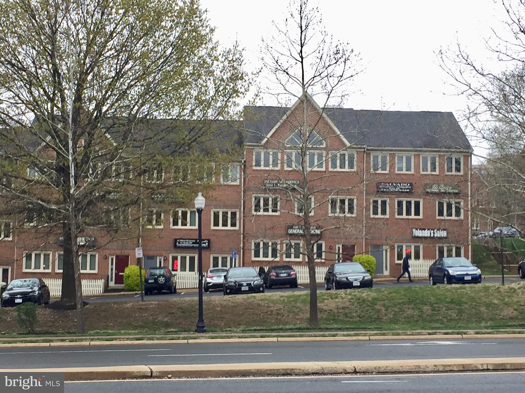 ROCK SPRING PROFESSIONAL CENTER - Commercial Lease