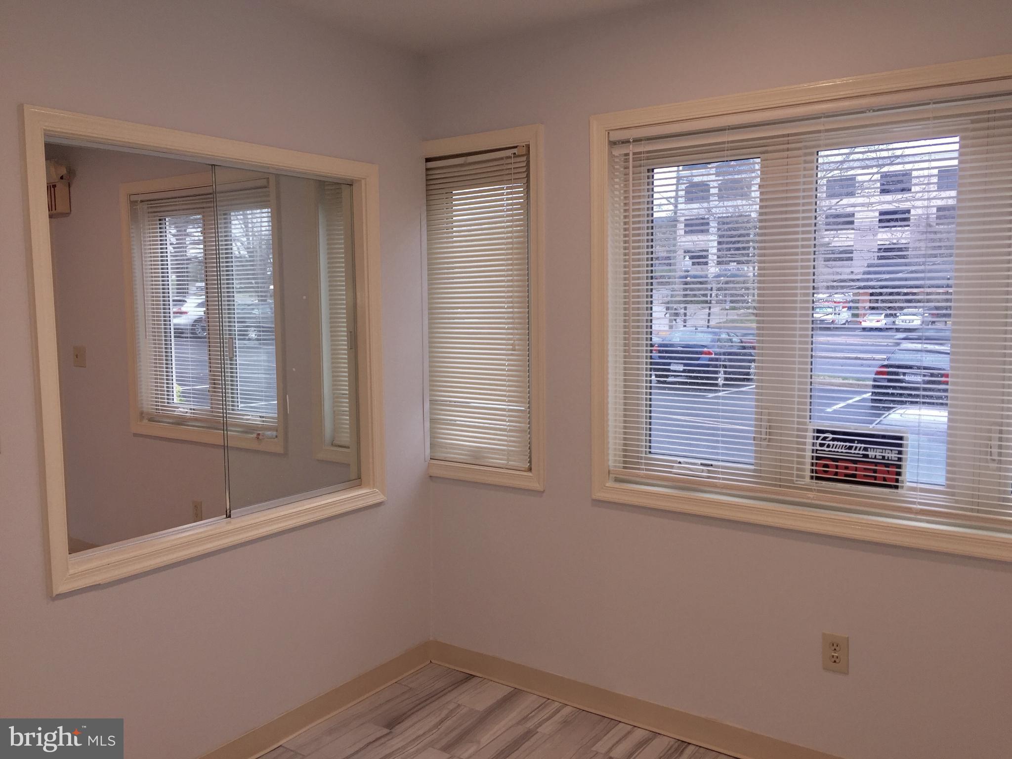 ROCK SPRING PROFESSIONAL CENTER - Commercial Lease