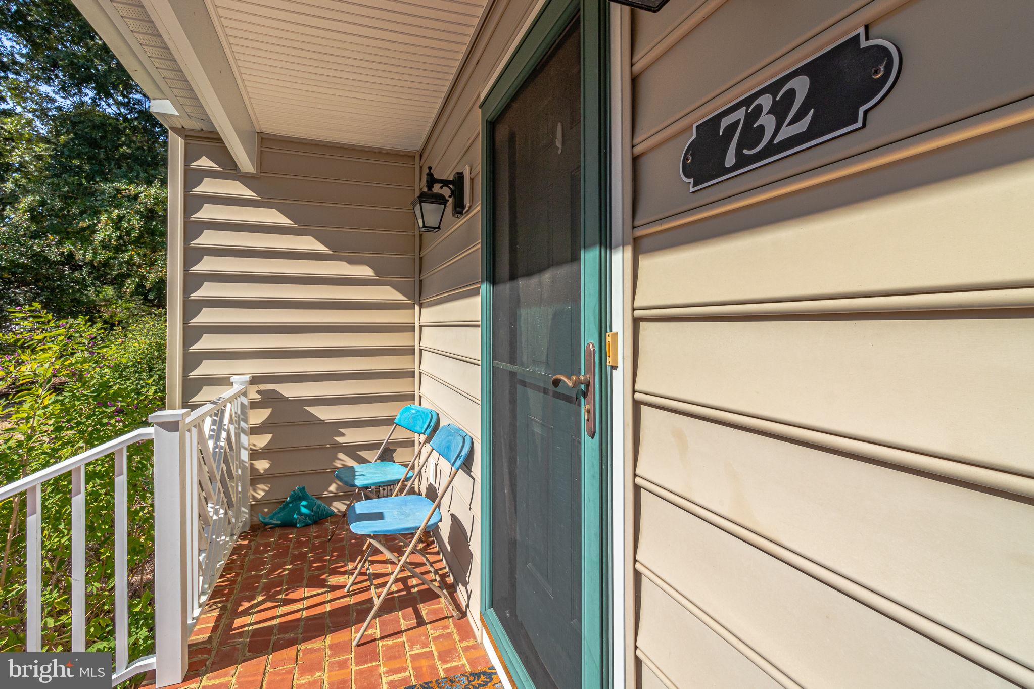 732 MIDDLE GATE LANE