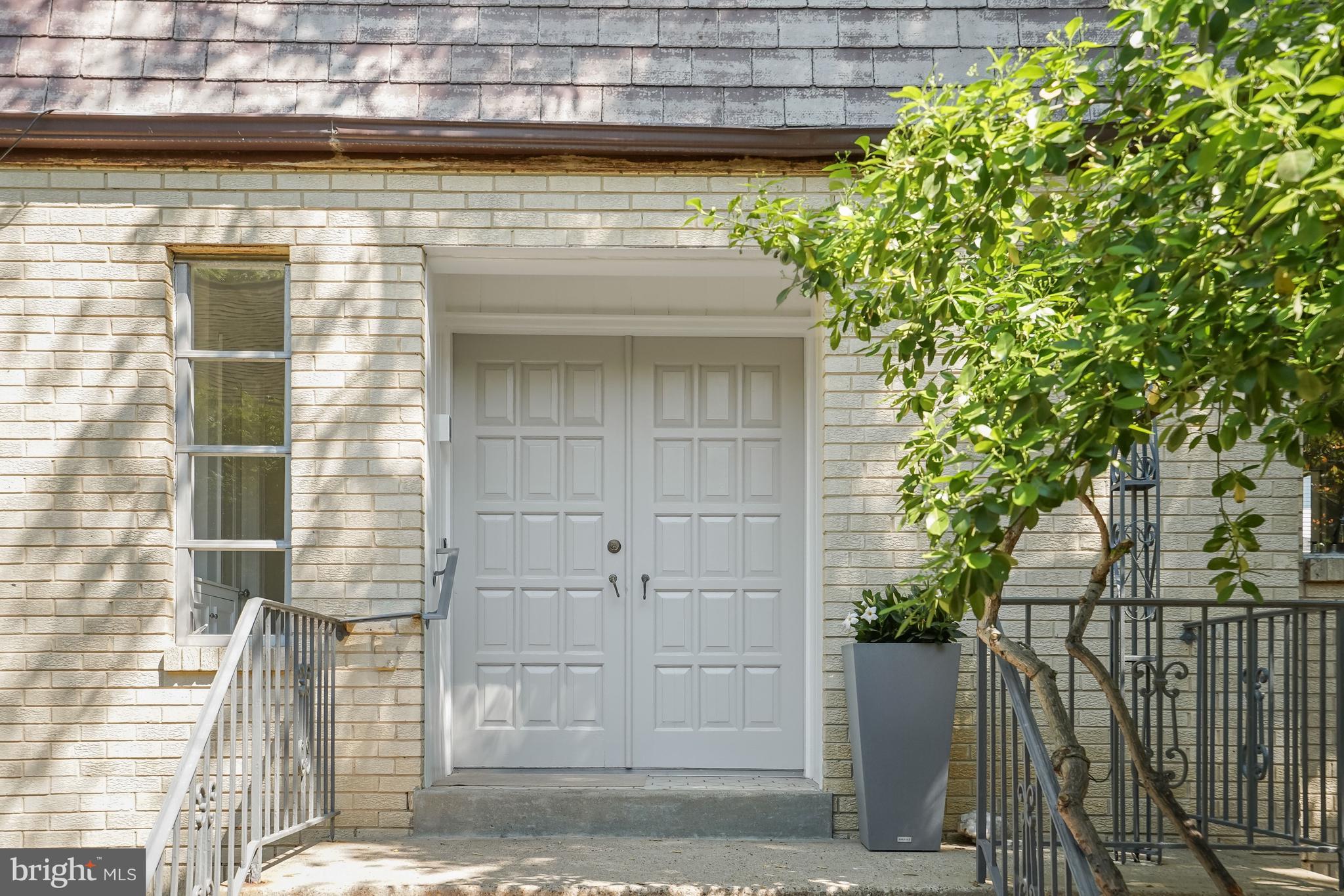 5026 CATHEDRAL AVENUE NW