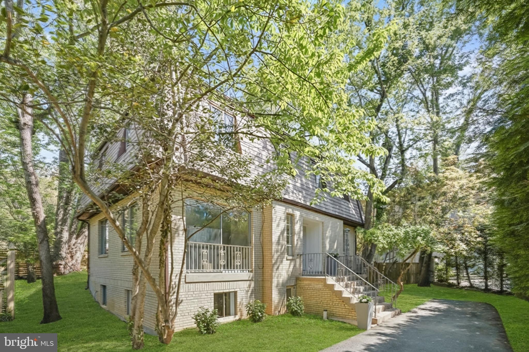 5026 CATHEDRAL AVENUE NW