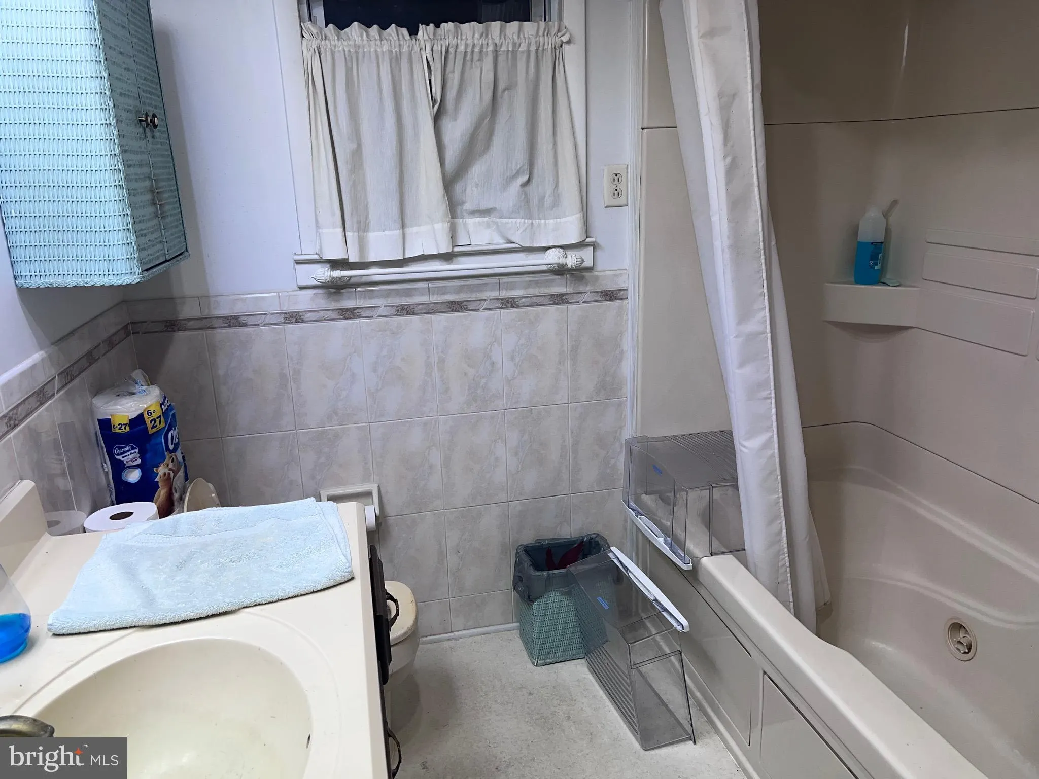 Millville, New Jersey 08332, United States, 3 Bedrooms Bedrooms, ,2 BathroomsBathrooms,Residential,Active,210763