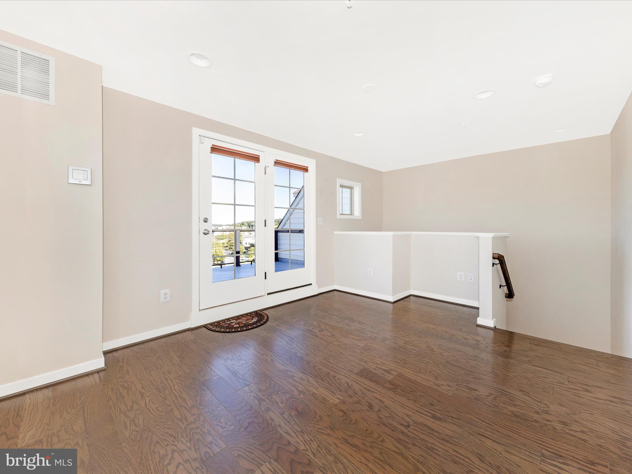 LANDSDALE - Residential