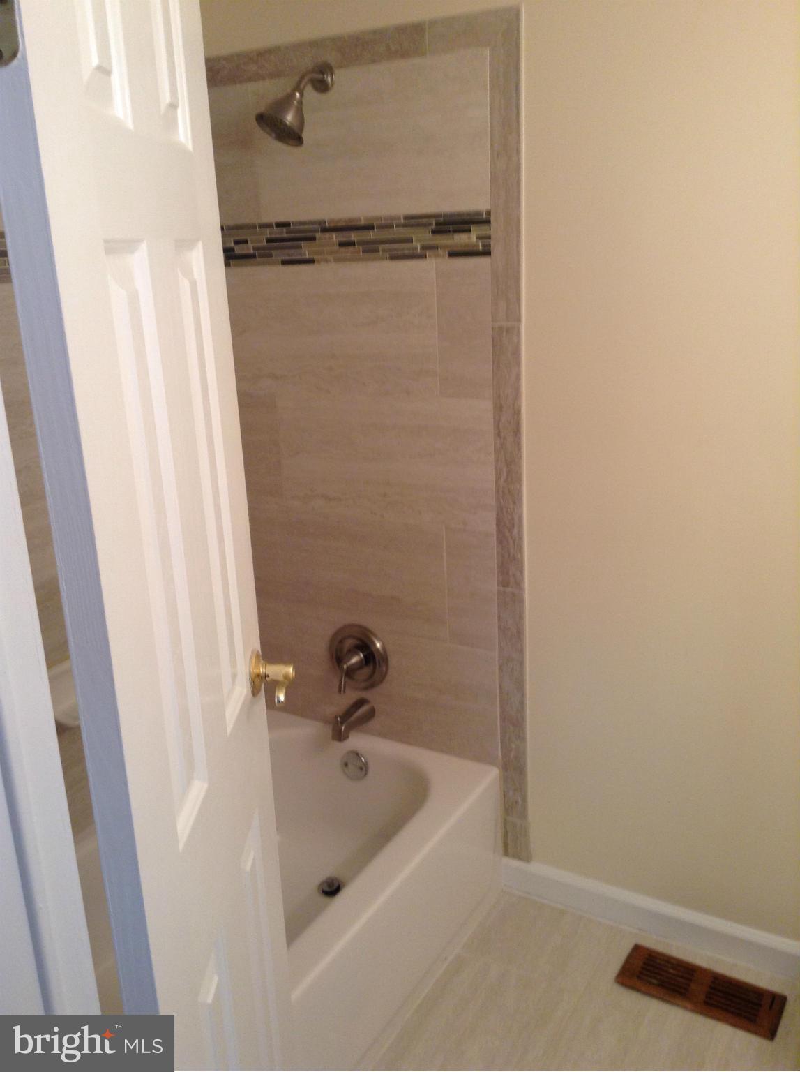 OAKRIDGE / COUNTRY RIDGE - Residential