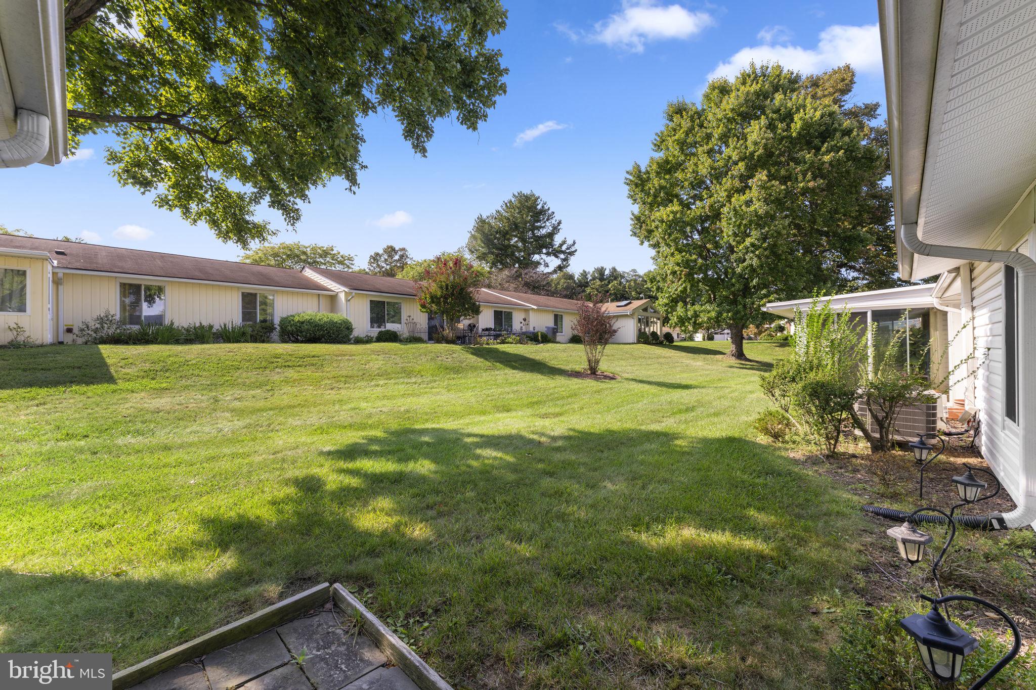 LEISURE WORLD - Residential