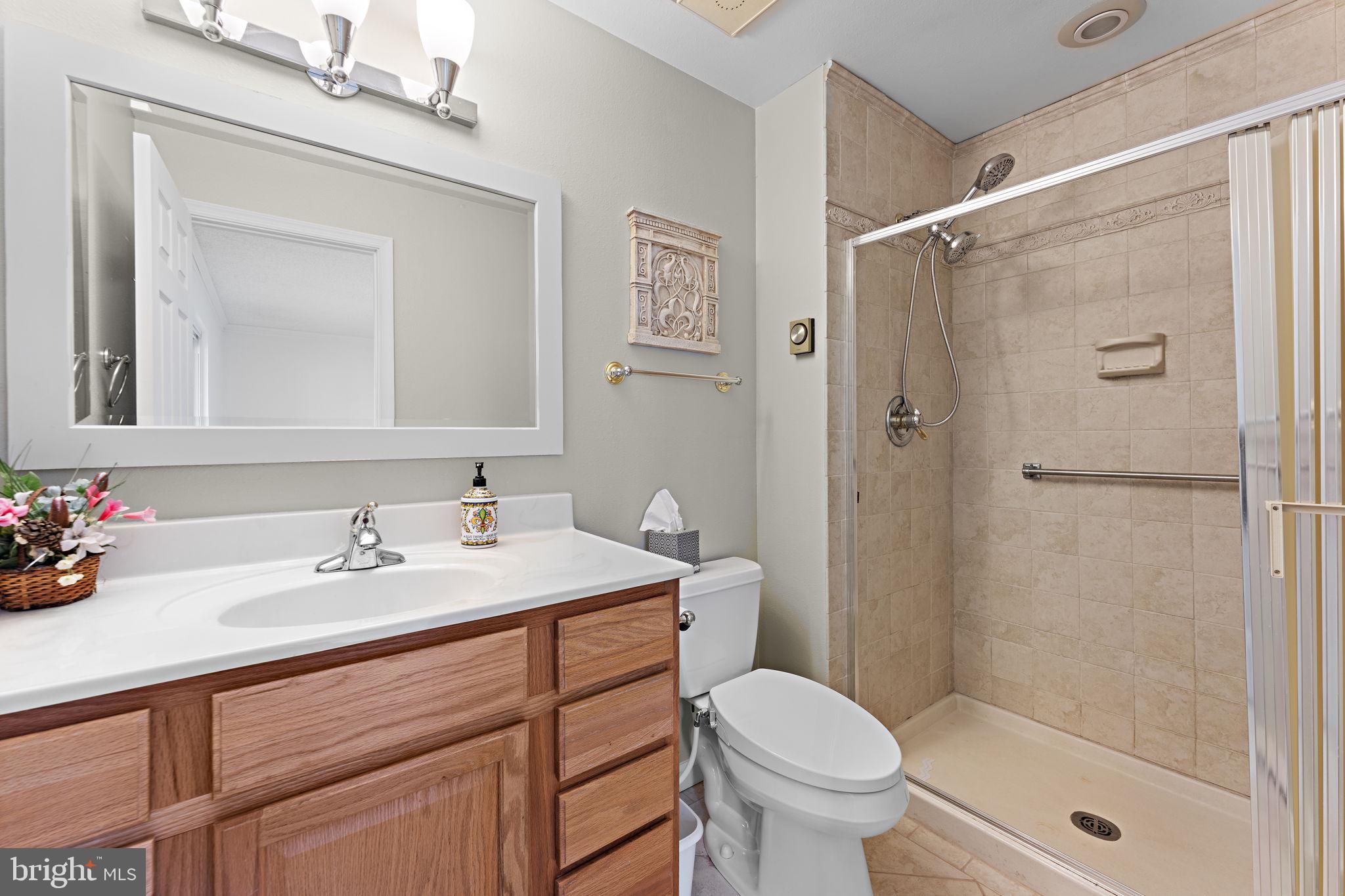 LEISURE WORLD - Residential